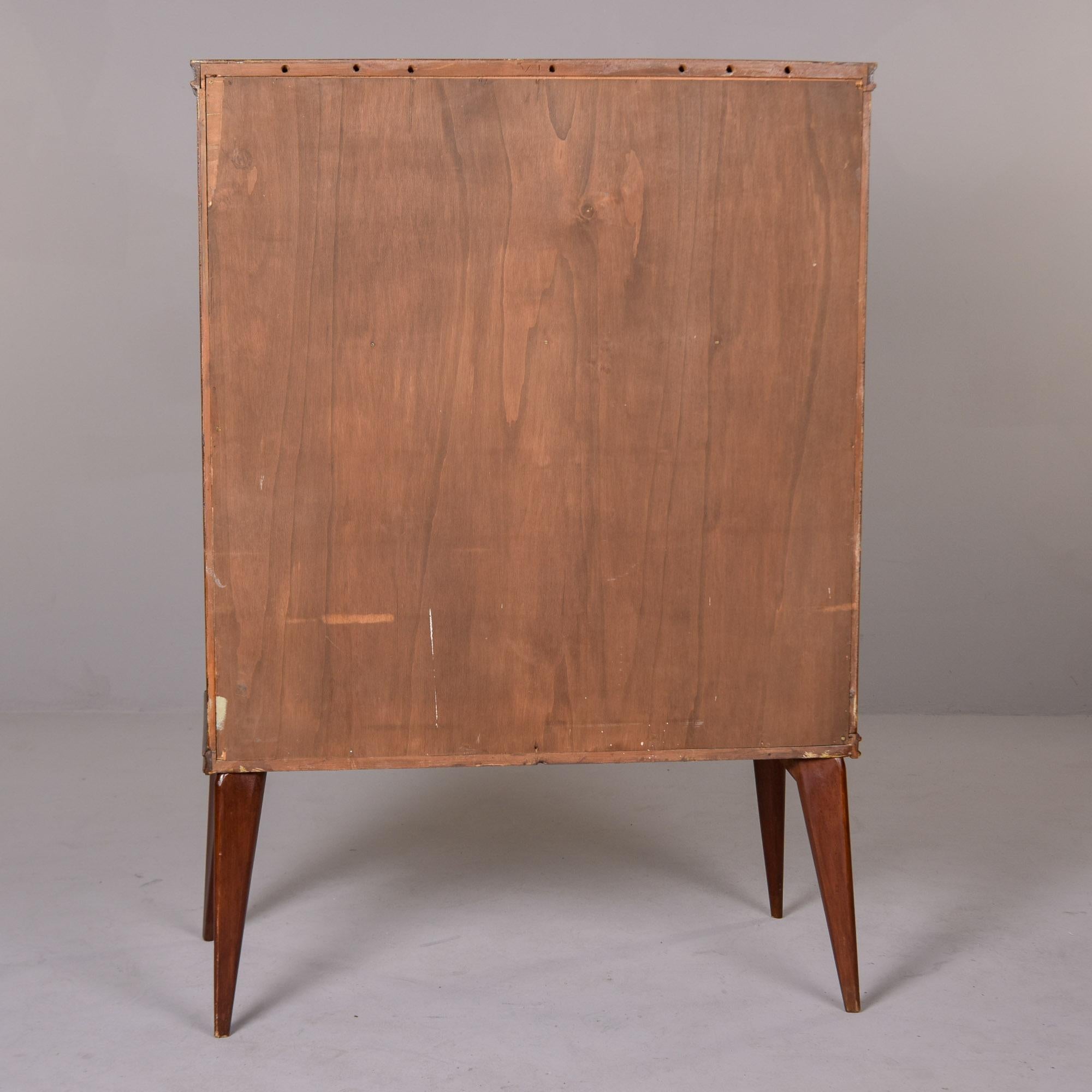 Hoher italienischer Barschrank aus der Mitte des Jahrhunderts mit Einsätzen aus gelbem Murano-Glas im Angebot 7