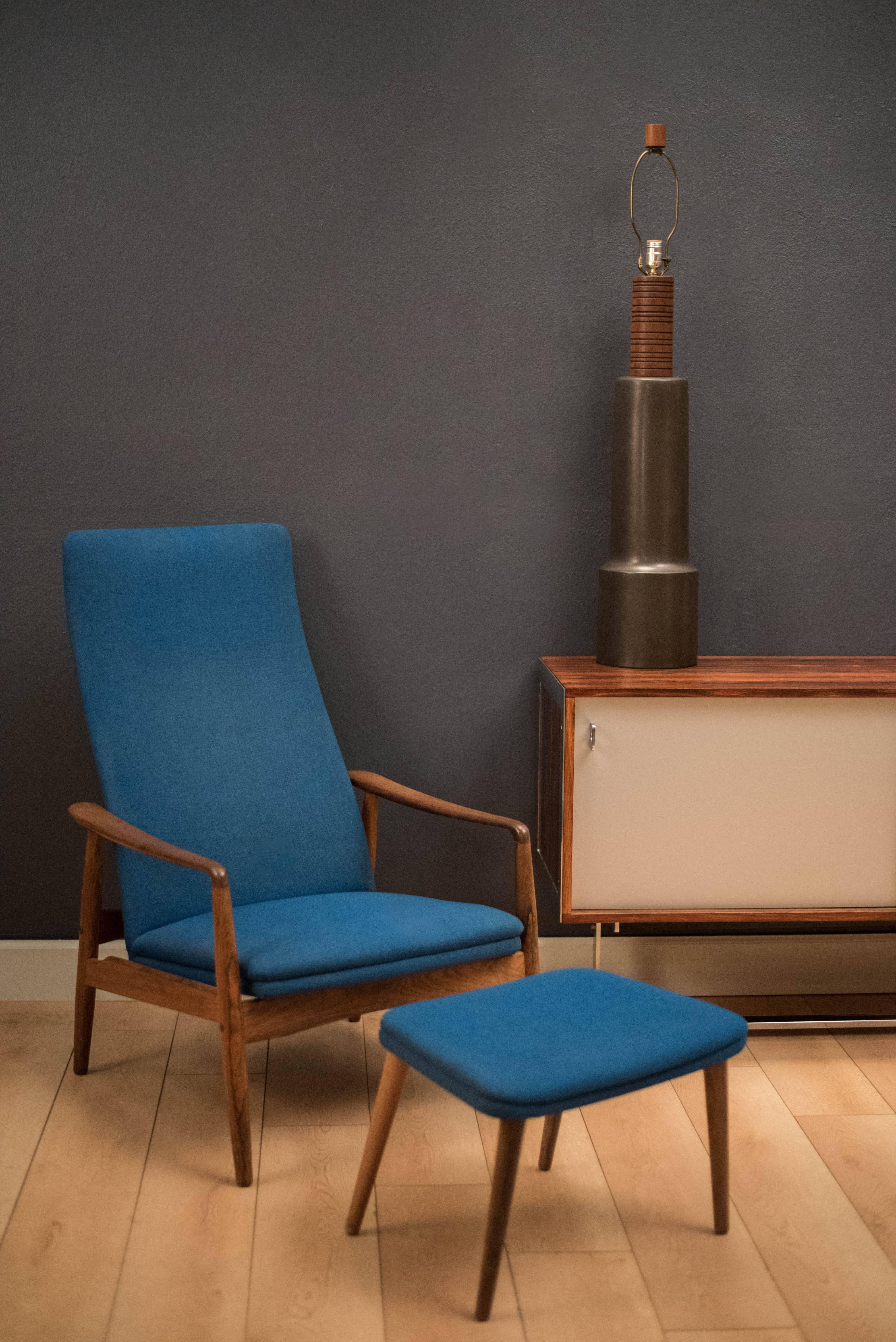 Mid-Century Modern Tall Mid Century Martz Table Lamp for Marshall Studios