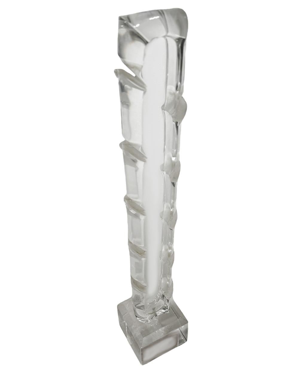 Américain Grande sculpture de table abstraite moderne du milieu du siècle dernier en acrylique Lucite en vente