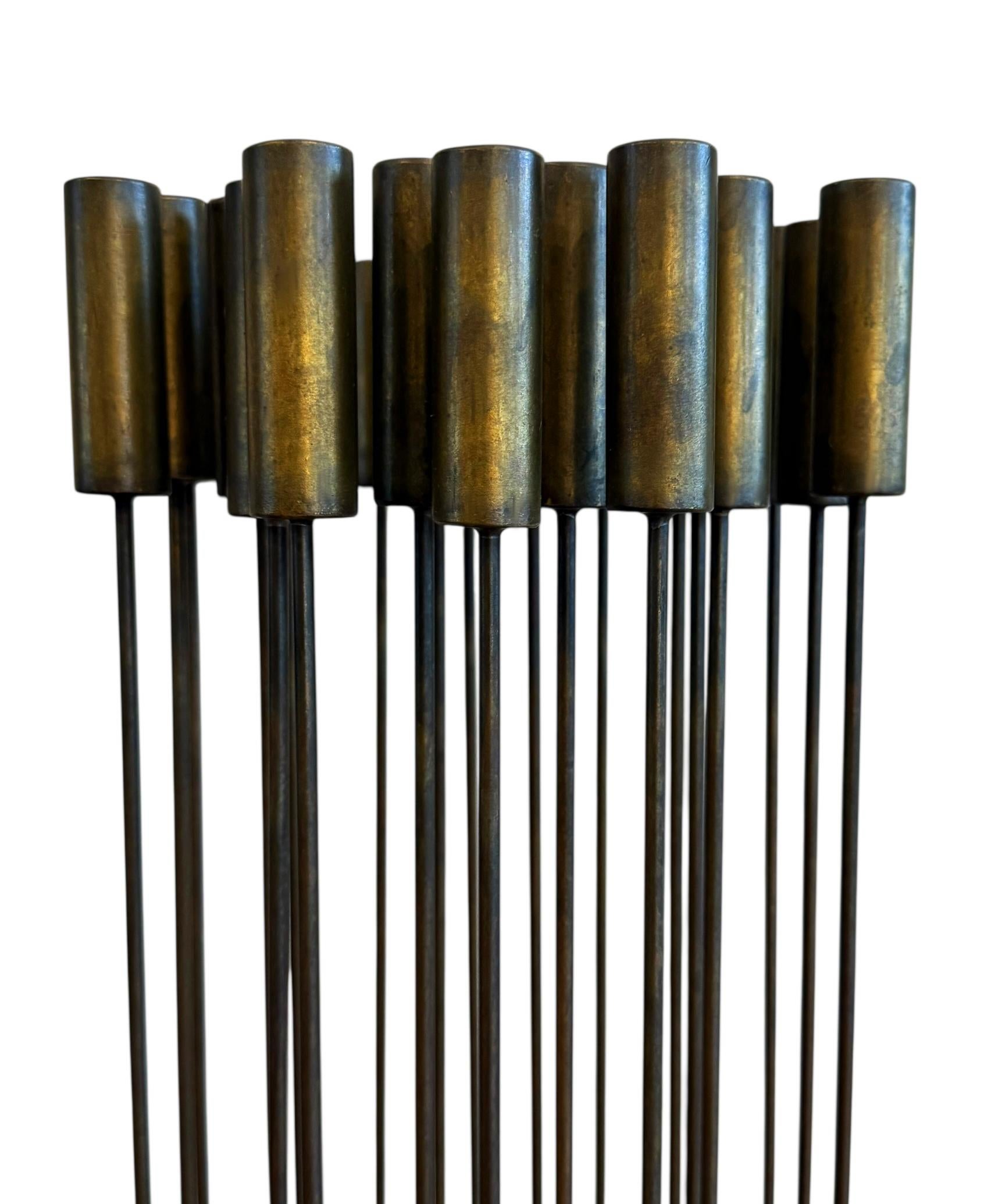 Escultura alta sonora de suelo moderna de mediados de siglo de Val Bertoia en cobre y latón Estadounidense en venta