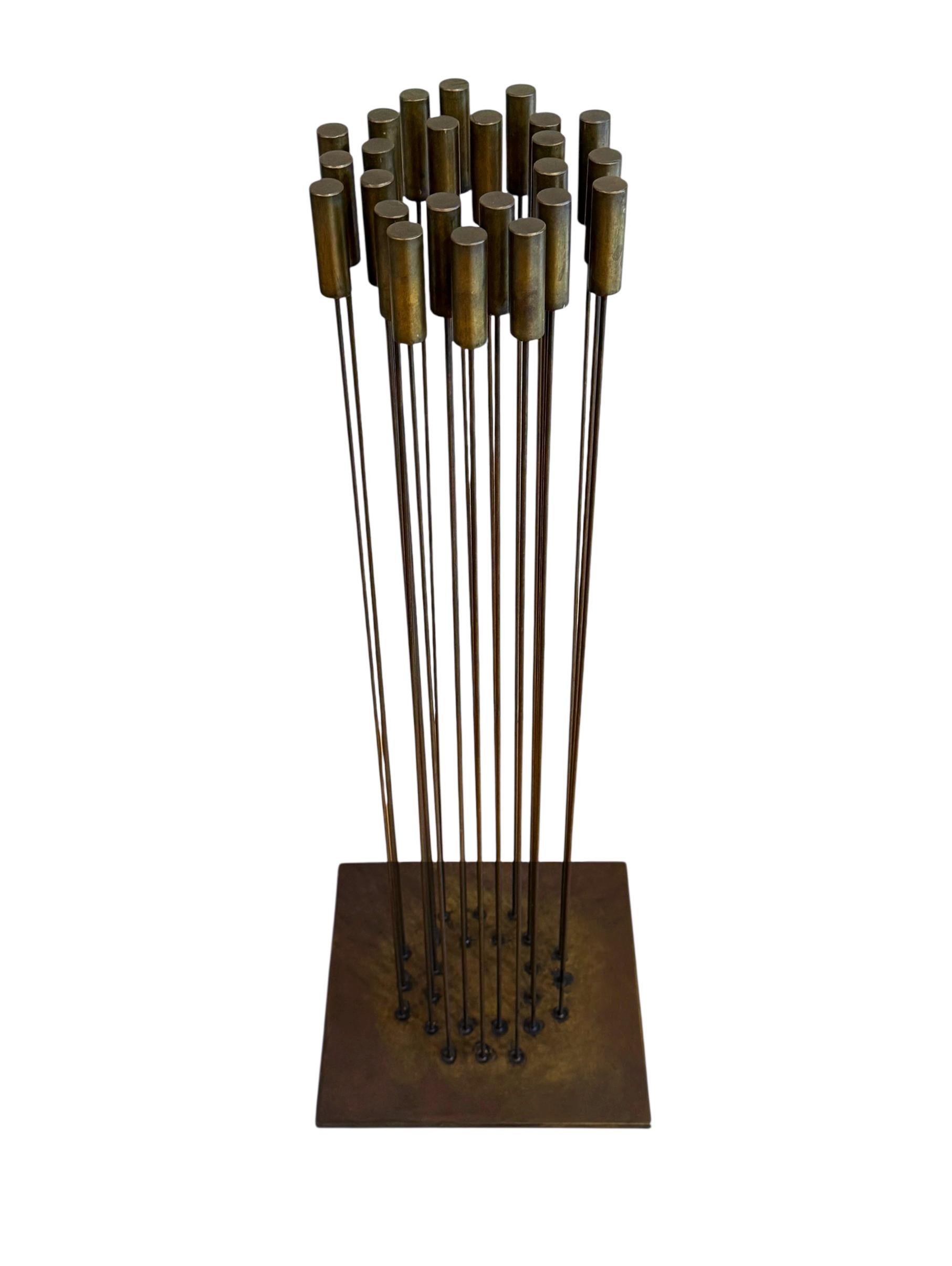 Escultura alta sonora de suelo moderna de mediados de siglo de Val Bertoia en cobre y latón en venta 1