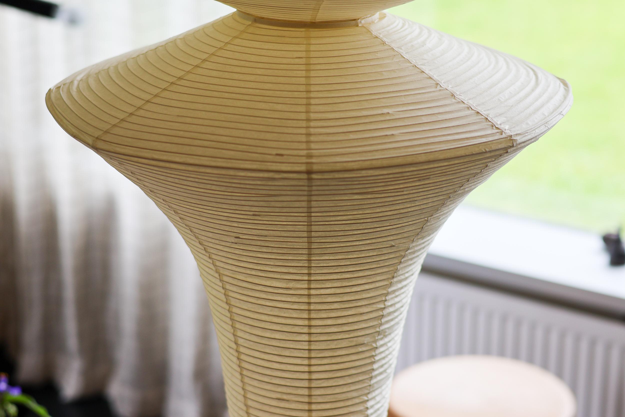 Bambou Grande sculpture lumineuse Isamu Noguchi, moderne du milieu du siècle, de type Akari E en vente