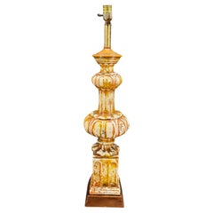 Grande lampe de bureau moderne du milieu du siècle dernier en céramique jaune ocre sur base en bois
