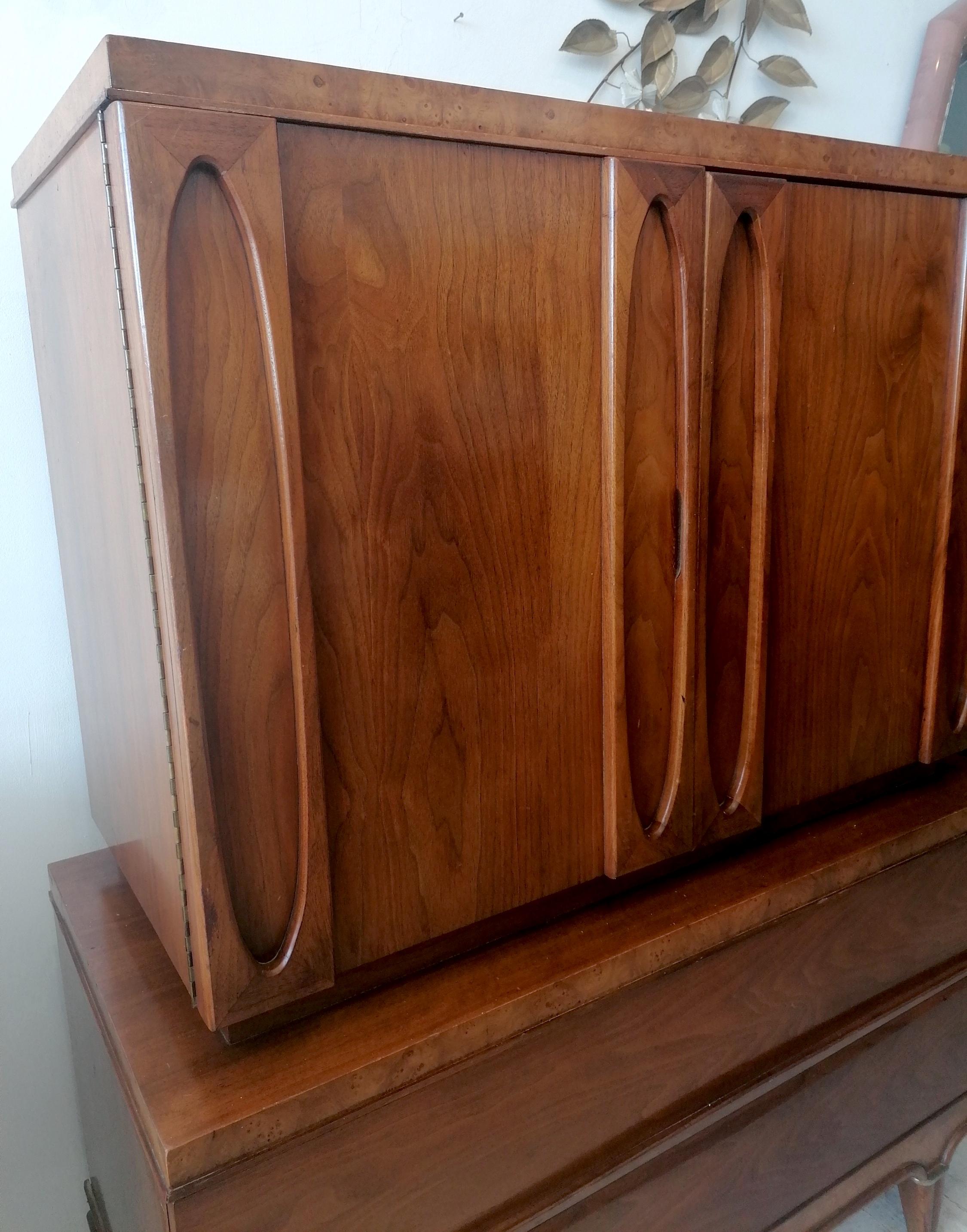 Tall midcentury American walnut & burl cabinet by American of Martinsville 1960s For Sale 3