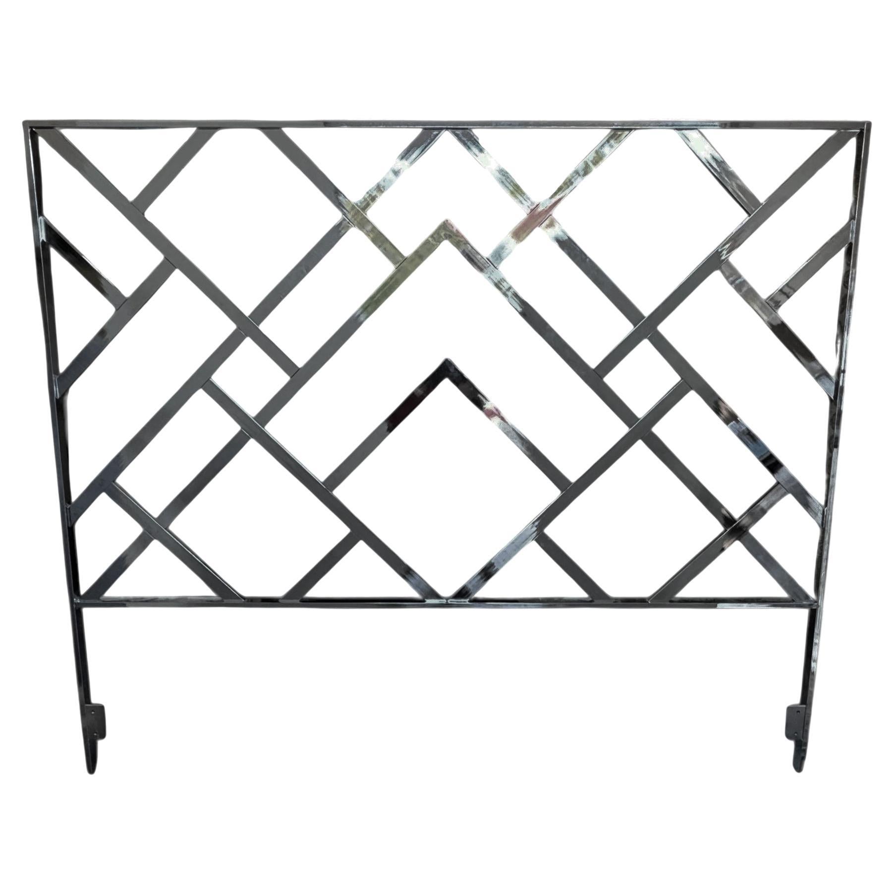 Cabecero alto Milo Baughman Hollywood Regency Chinoiserie tamaño King en cromo
