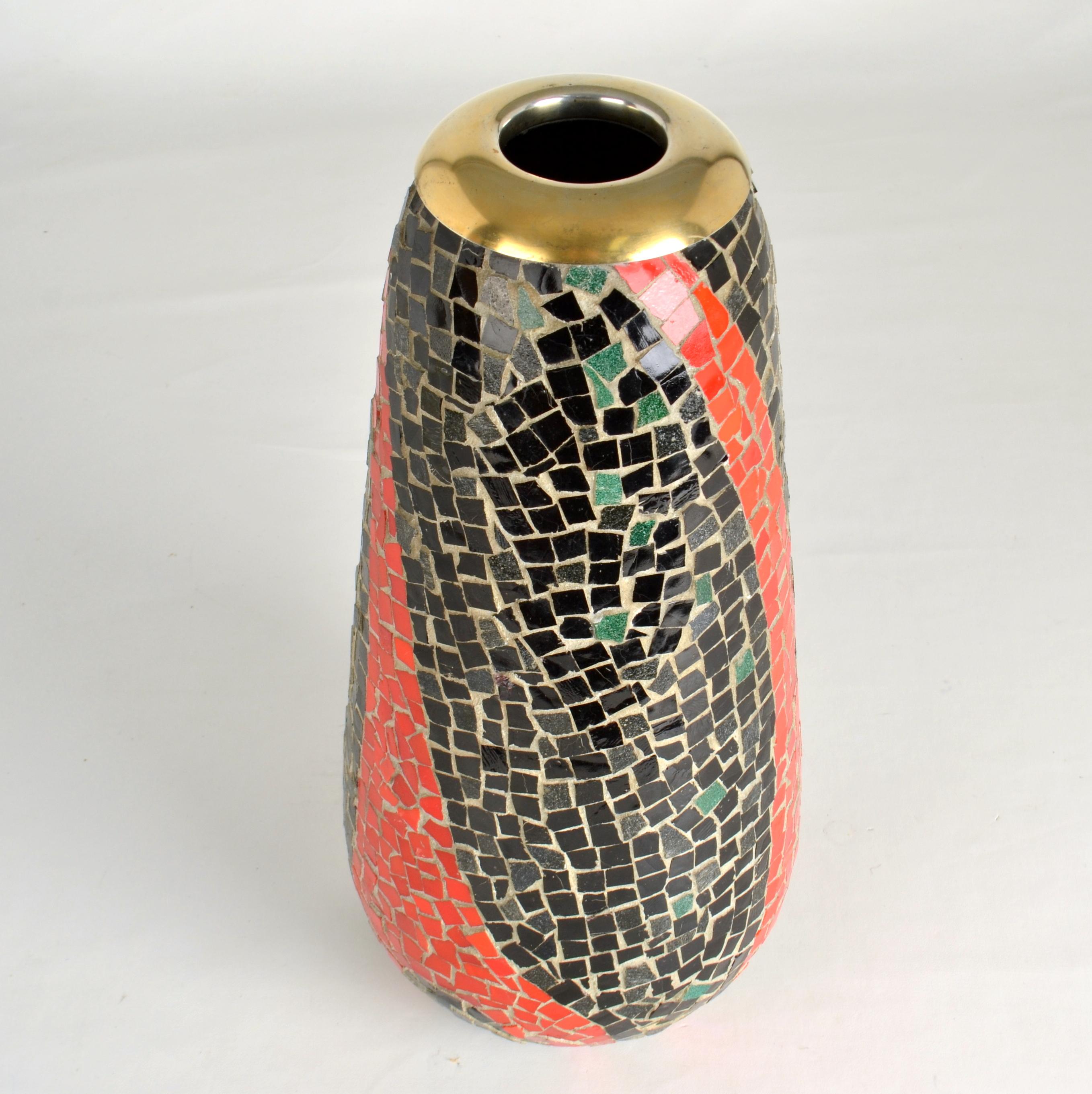 Tall Mosaic Vase in Black and Red For Sale 1