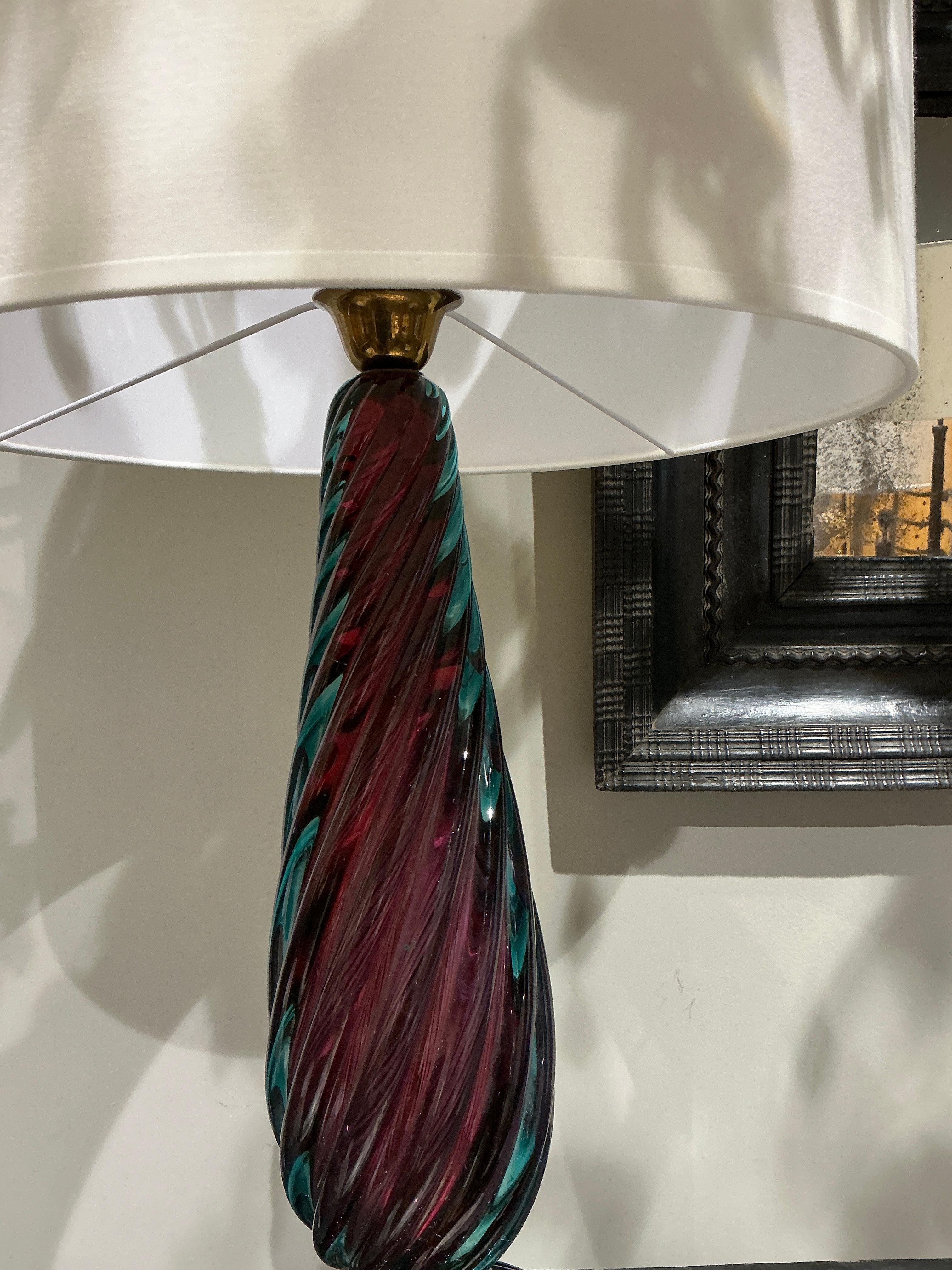 Tall Murano glass table lamp attributed to Seguso circa 1940 In Good Condition For Sale In PARIS, FR
