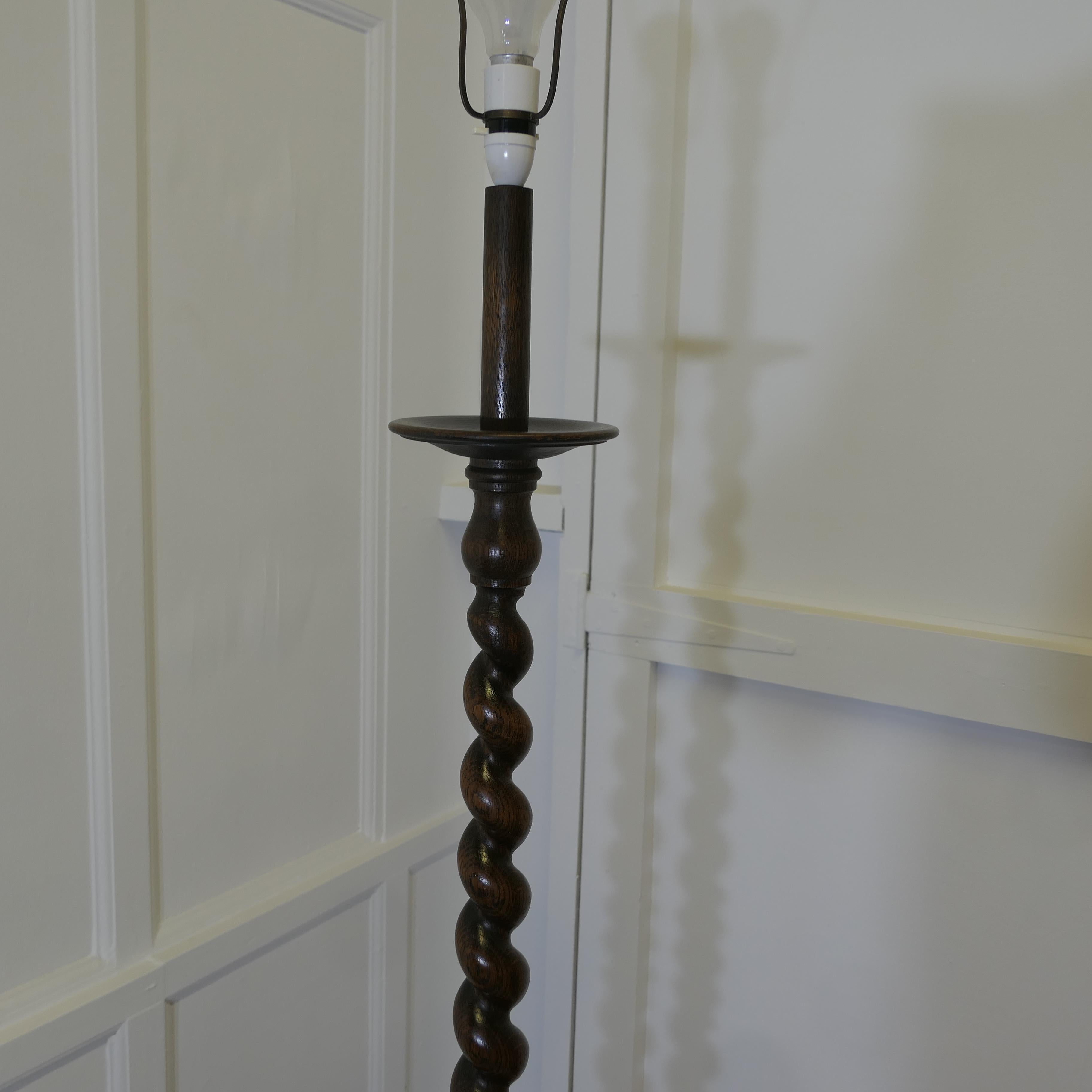 Tall Oak Barley Twist Floor Lamp, Standard Lamp   A skilfully turned piece 2