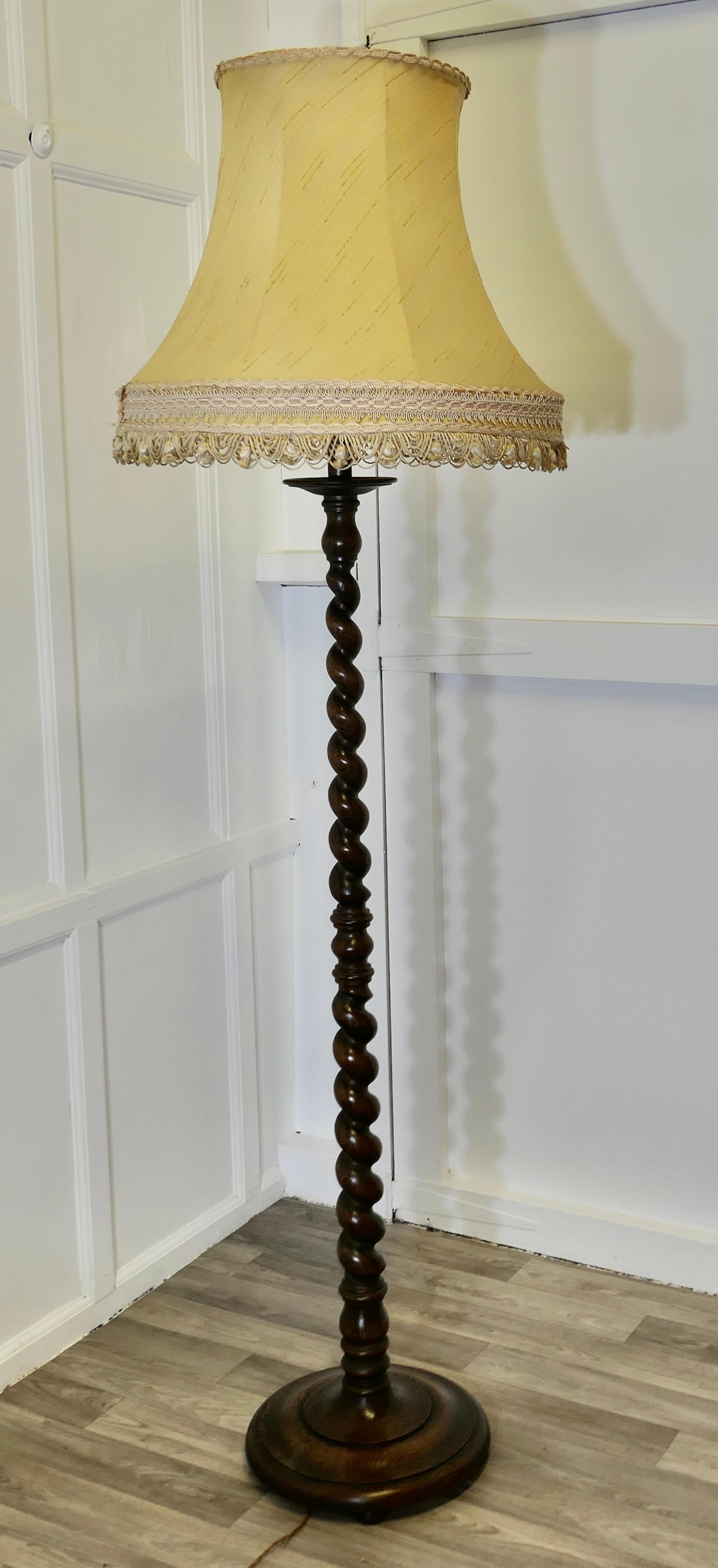 Tall Oak Barley Twist Floor Lamp, Standard Lamp   A skilfully turned piece 4