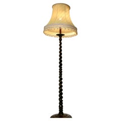Antique Tall Oak Barley Twist Floor Lamp, Standard Lamp   A skilfully turned piece