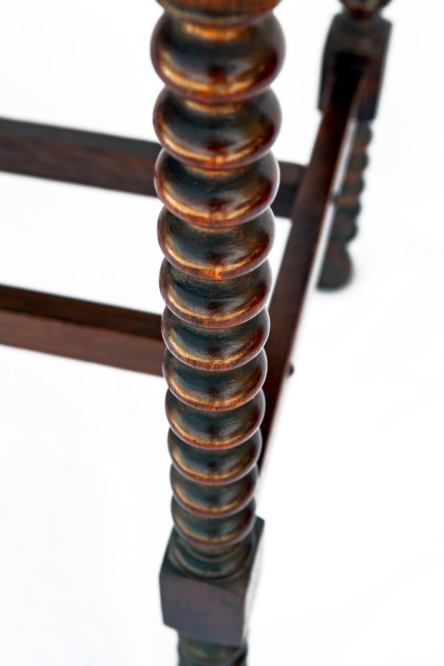 Turned Tall Oak Console Table with Spool Legs & Decorative Apron