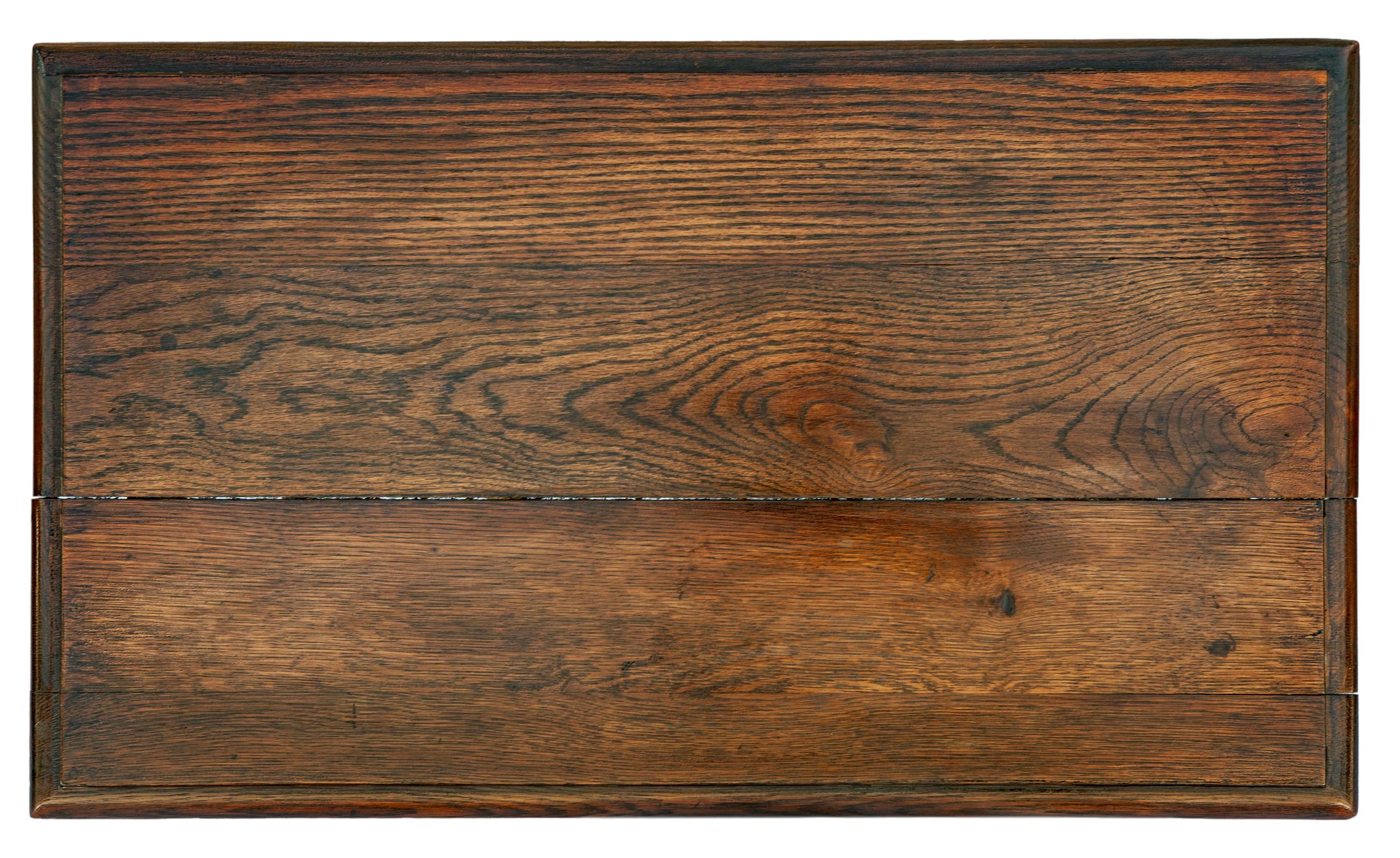 Tall Oak Console Table with Spool Legs & Decorative Apron In Good Condition In Malibu, CA