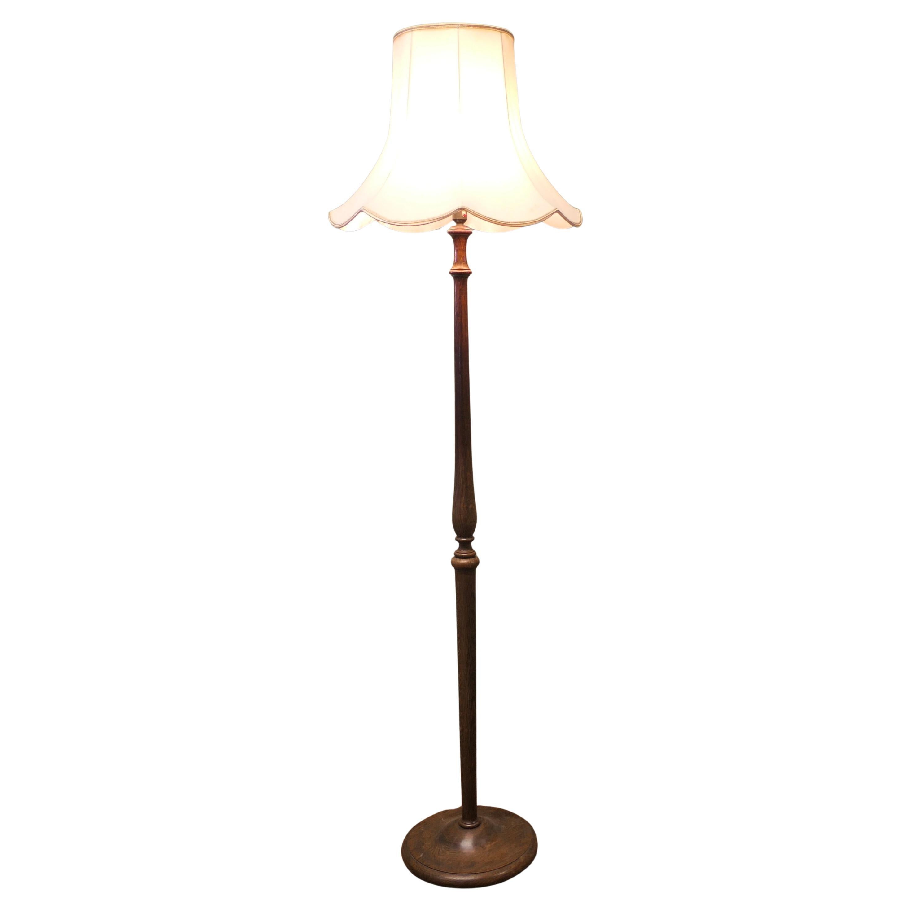 Stehlampe aus Eichenholz, Standardlampe