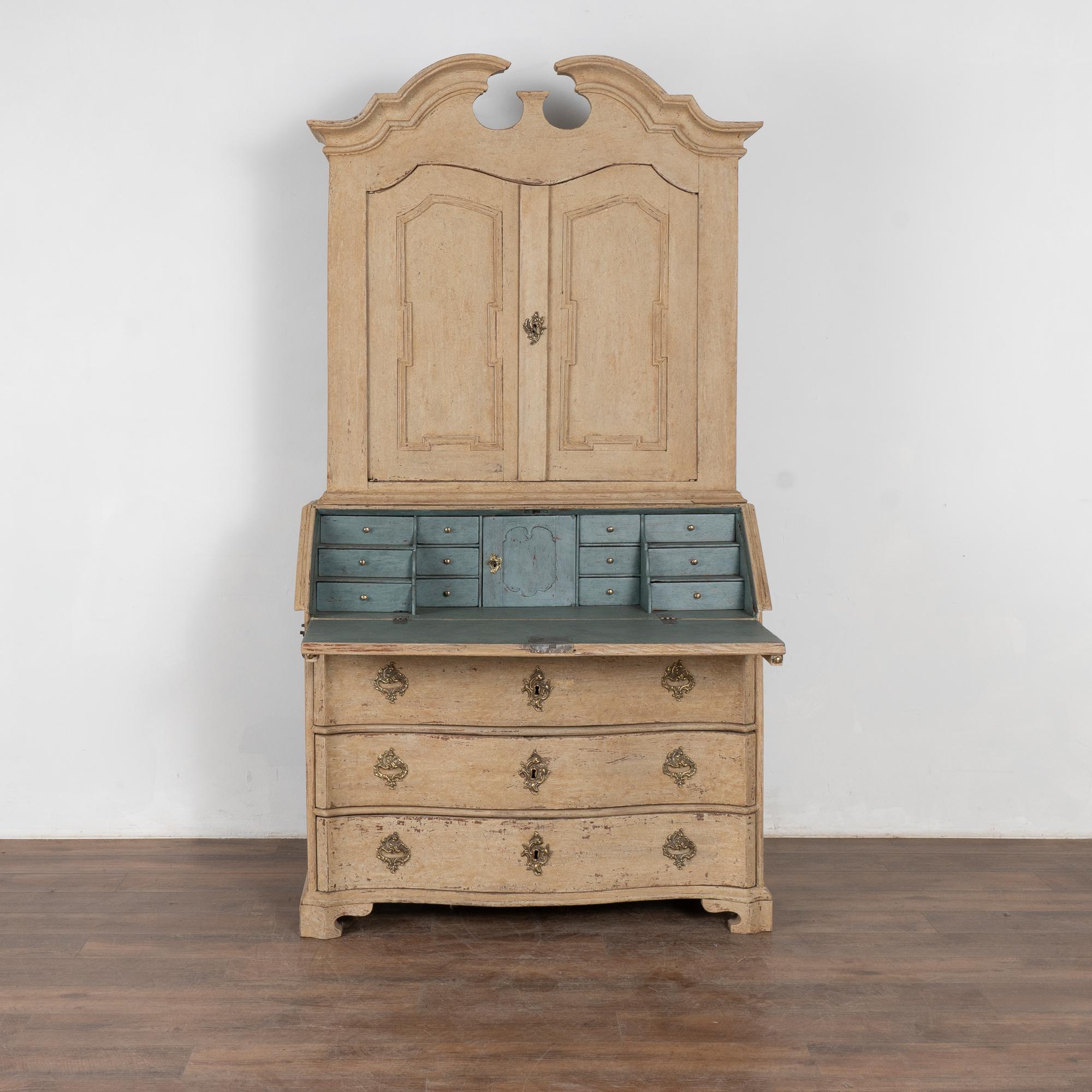 Suédois Grand bureau secrétaire en Oak de Suède, vers 1800-20 en vente