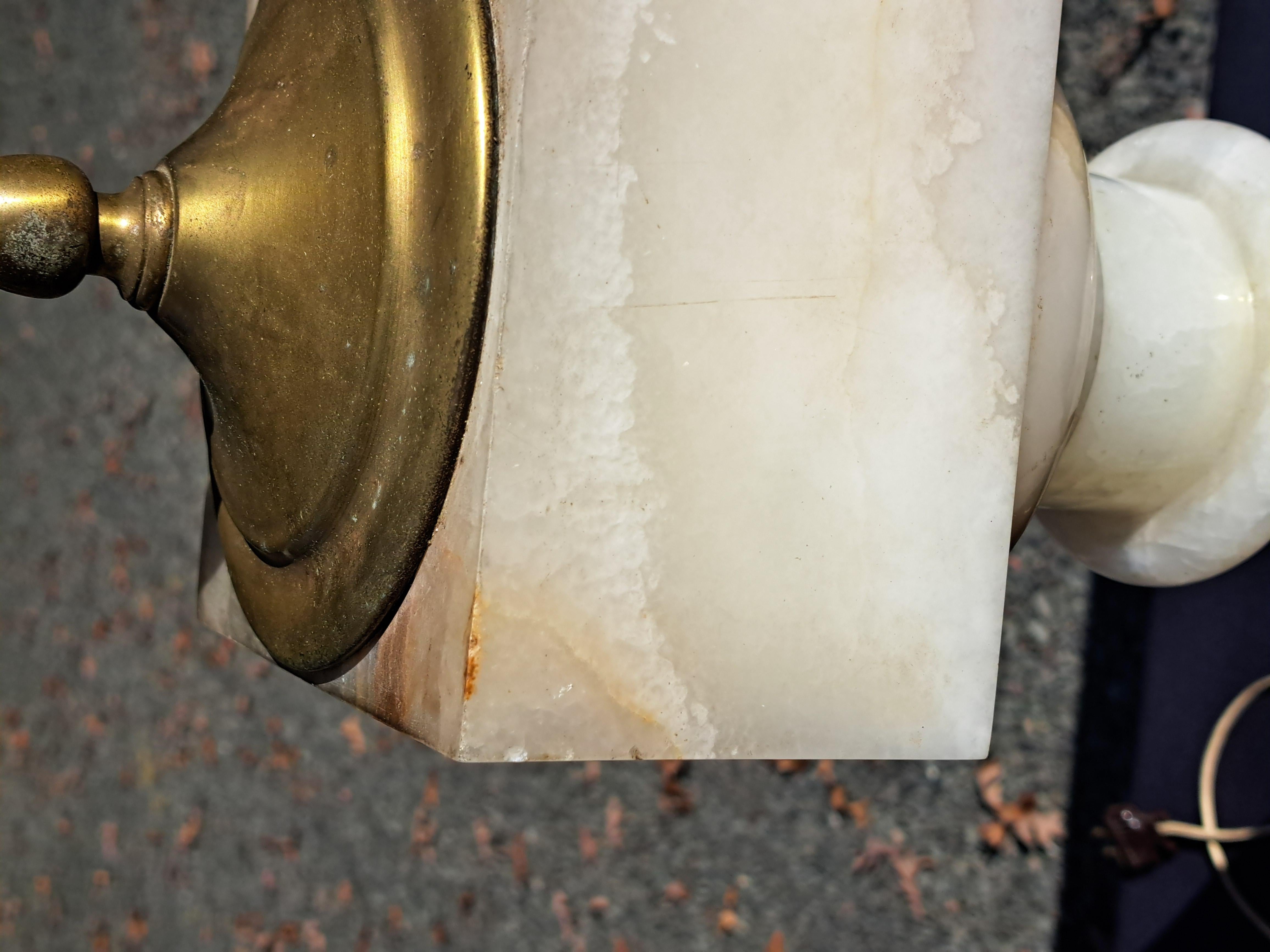 Coppia di lampade alte in onice/labastro in vendita 7