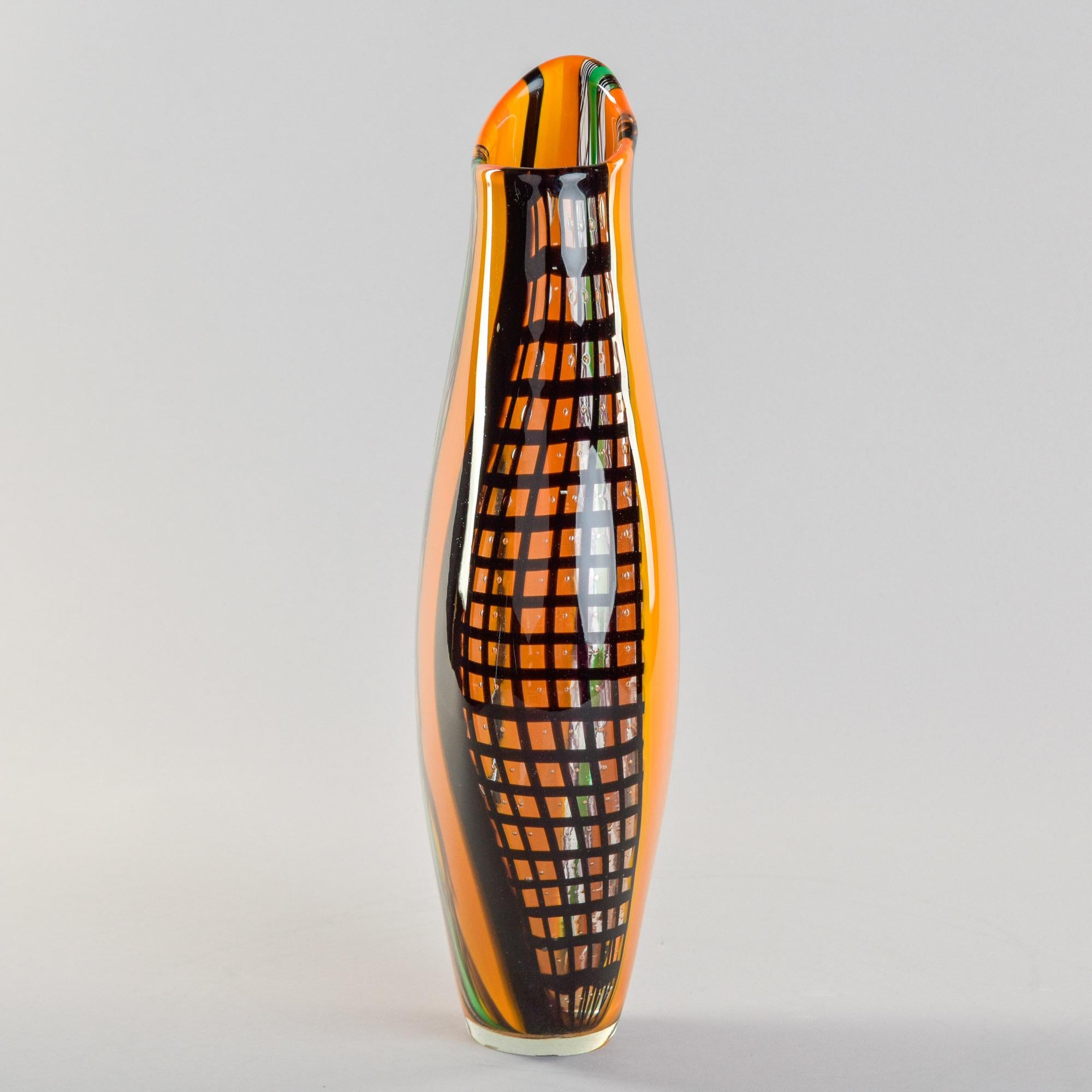 Vaso alto arancione nero e verde firmato Fabiano Zanchi Murano in vendita 1