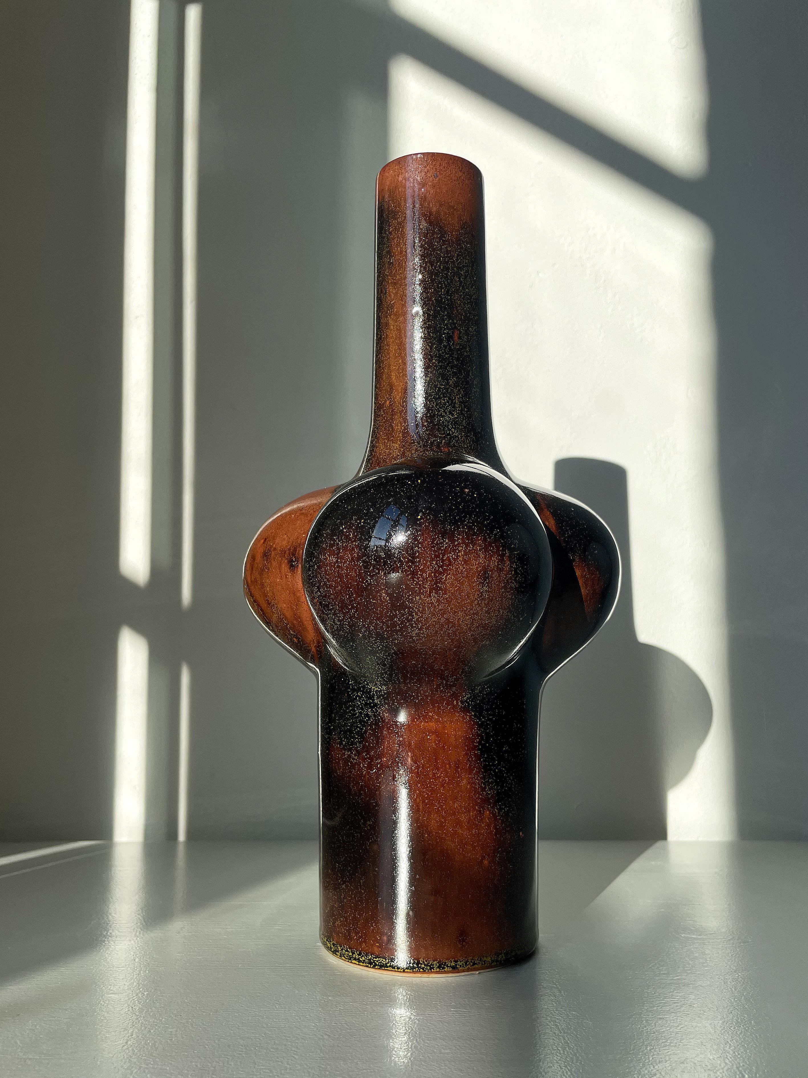 Mid-Century Modern Tall Organic Sculptural Glazed Tue Poulsen Vase, Denmark, 1960s For Sale