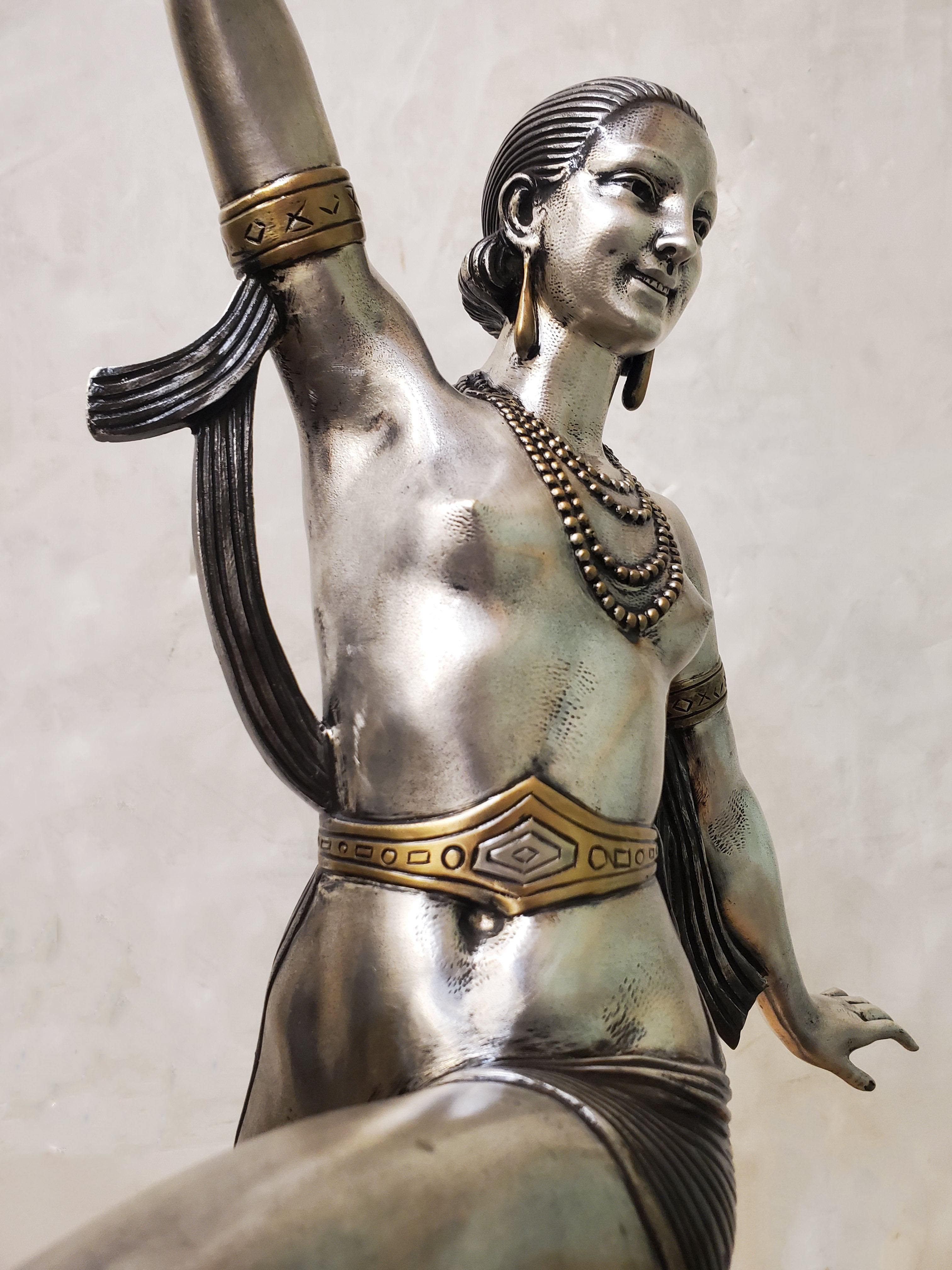 Tall original French Art Deco dancer by Descomps, patina, silver and gilt bronze In Good Condition For Sale In New York City, NY