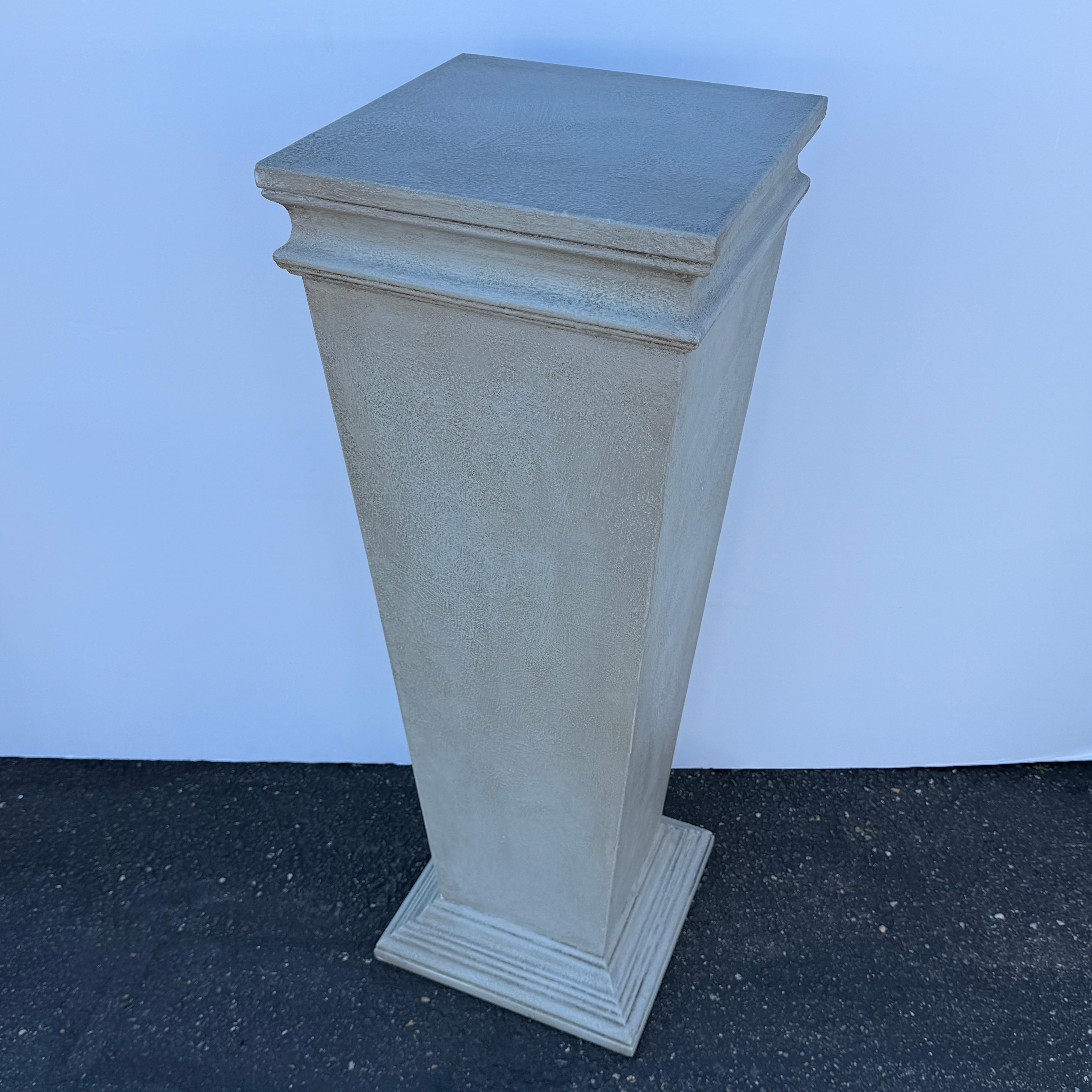 Bring a touch of classical architecture into your home with this impressive vintage pedestal painted in a Gustavian color of grey. This Gustavian grey leans towards a green grey and the paint finish has been texturized. Certainly a very neutral