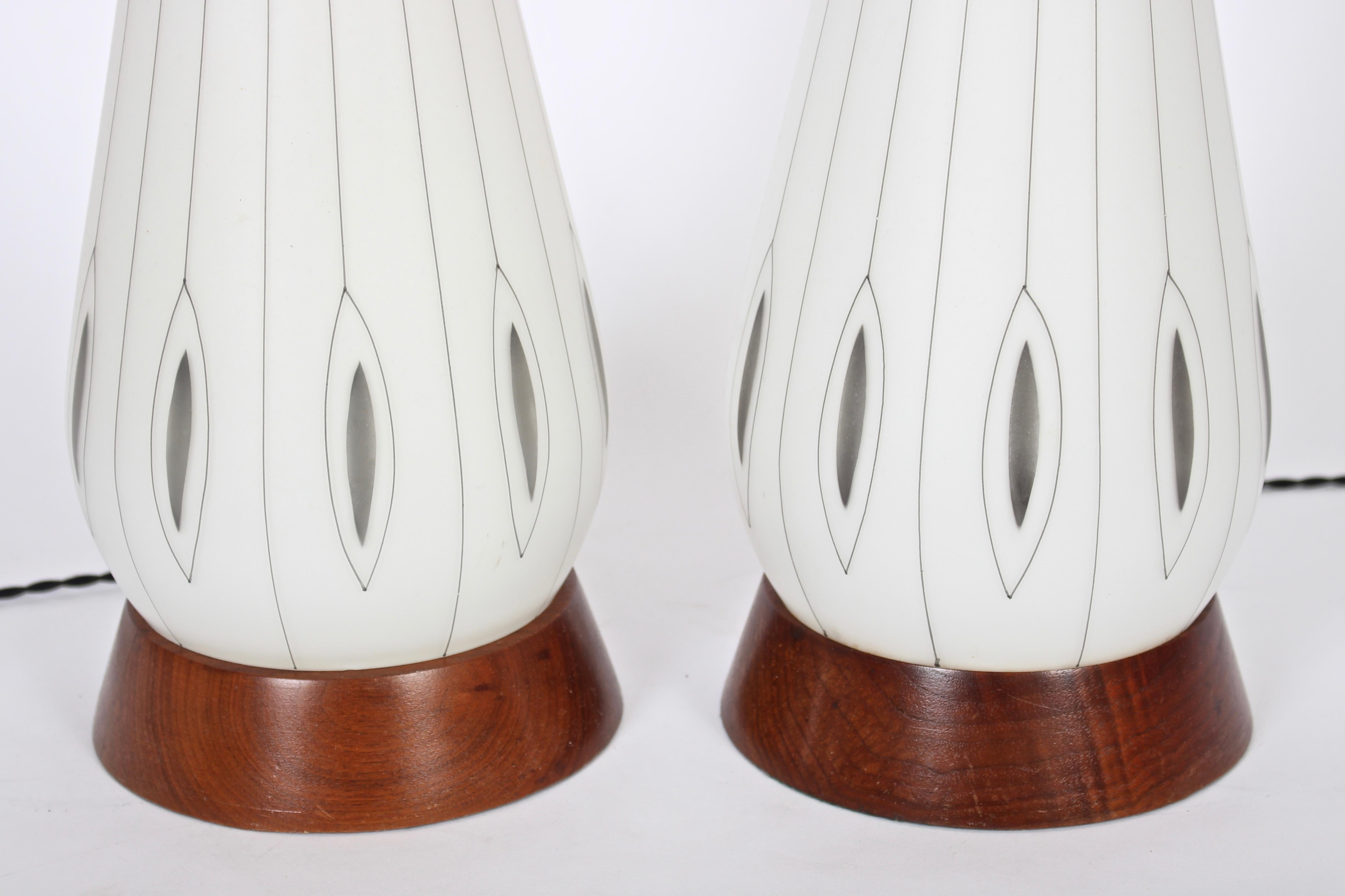 Substantial Pair of White Glass with Sterling Silver Overlay Table Lamps, 1950's For Sale 1