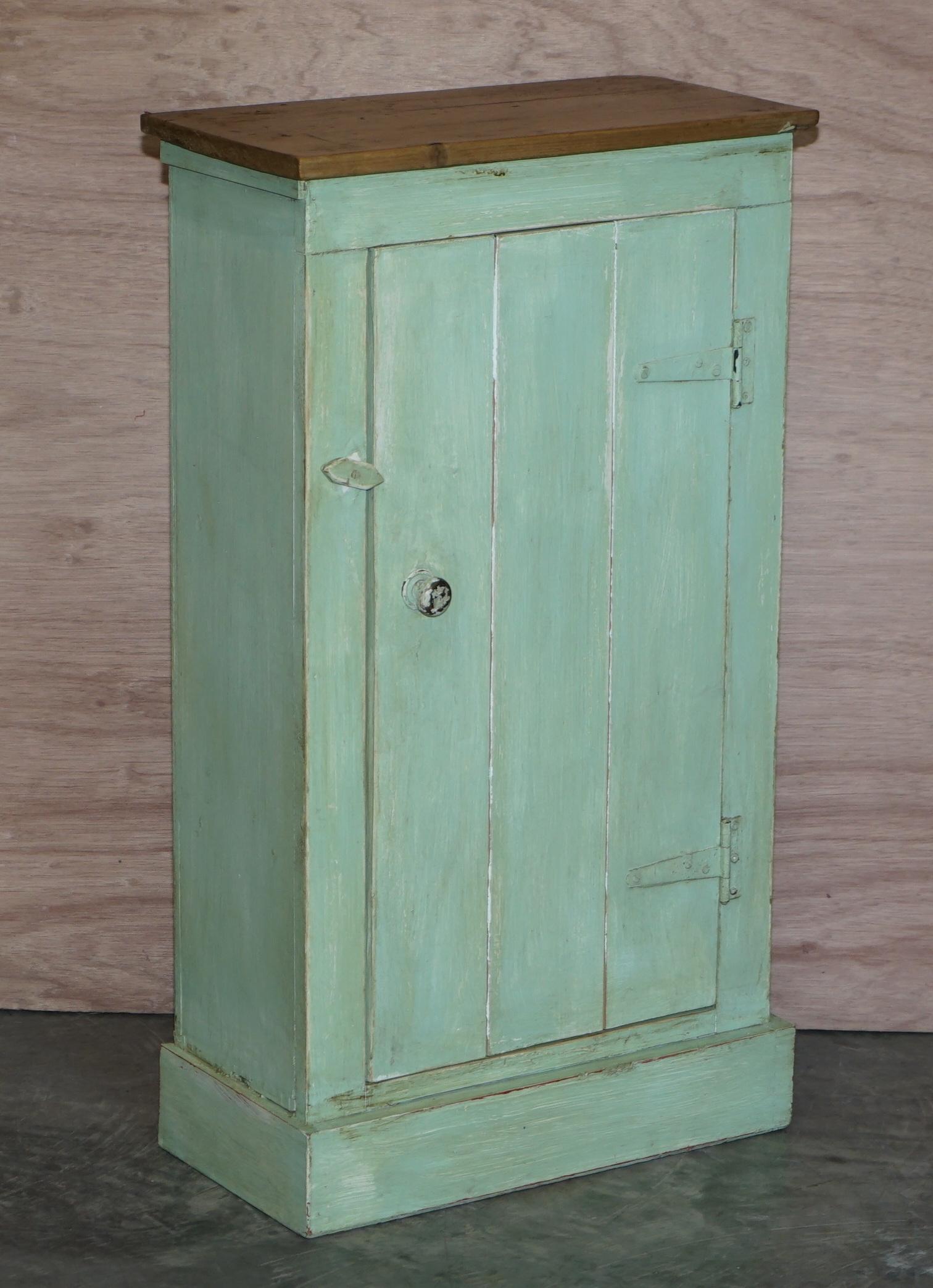 Tall Pair of Hand Painted Pine Side Lamp Table Display Cupboards Original Patina For Sale 11