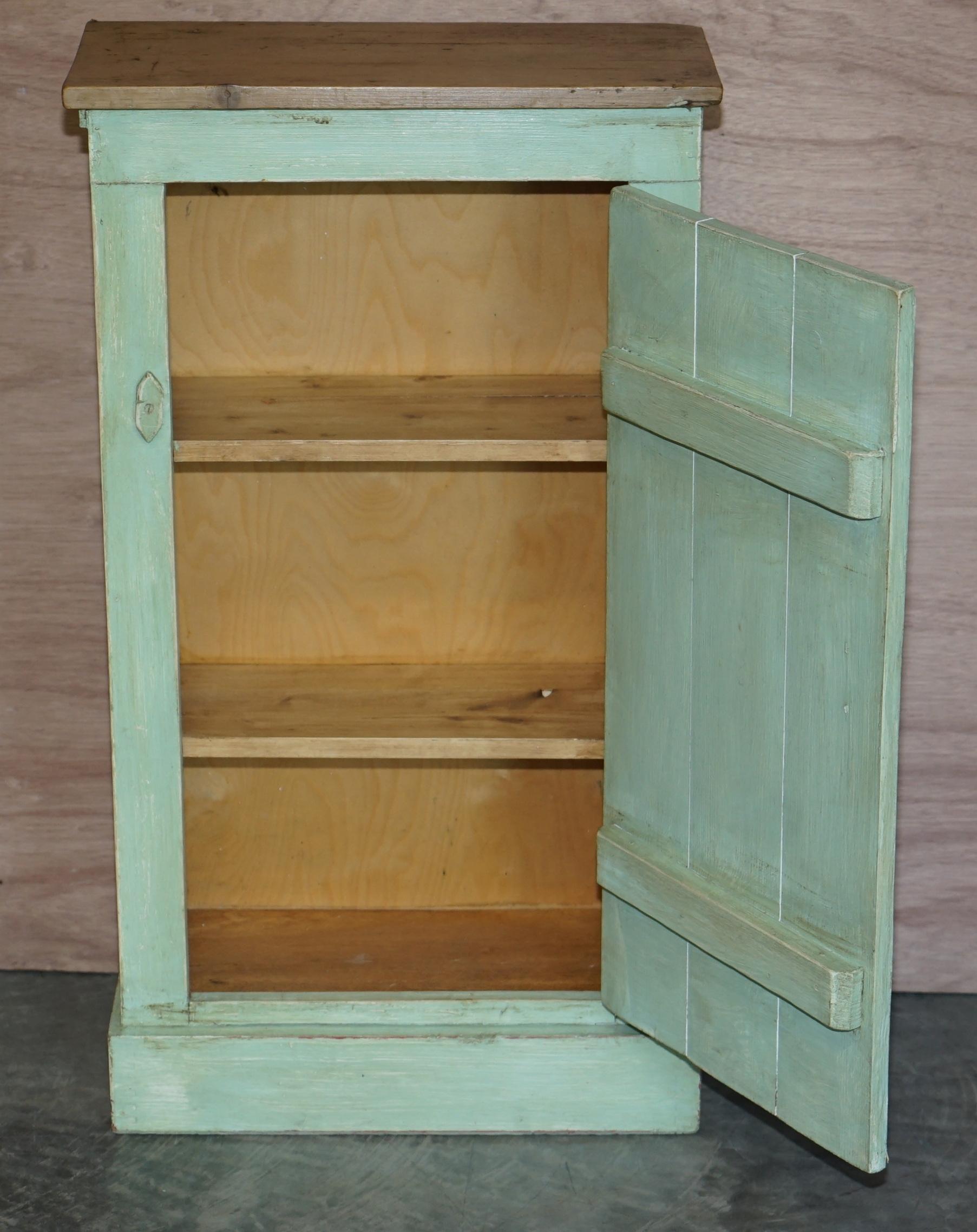 Tall Pair of Hand Painted Pine Side Lamp Table Display Cupboards Original Patina For Sale 14