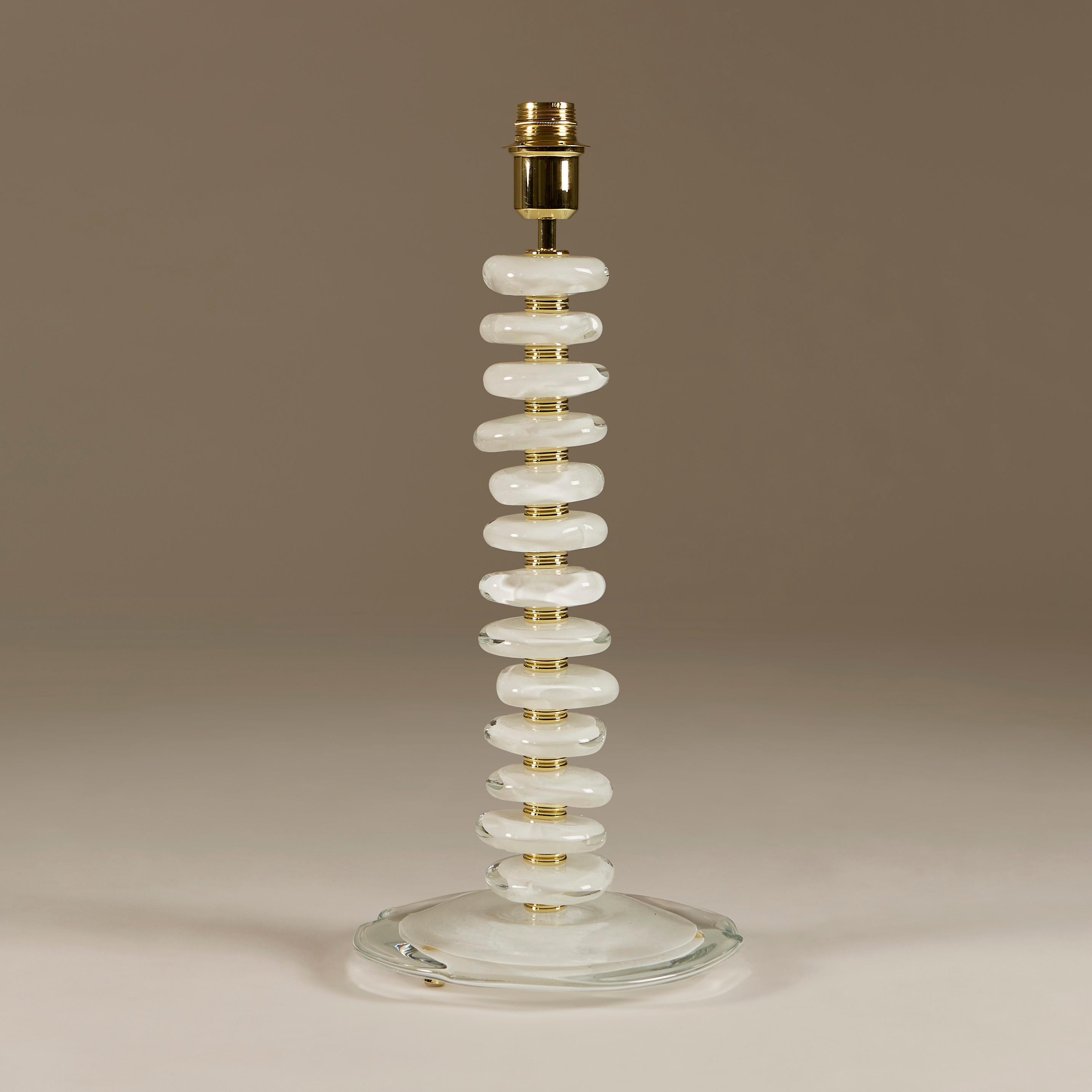 Pair of Italian Murano white and clear pebble Lamps with brass detail For Sale 1