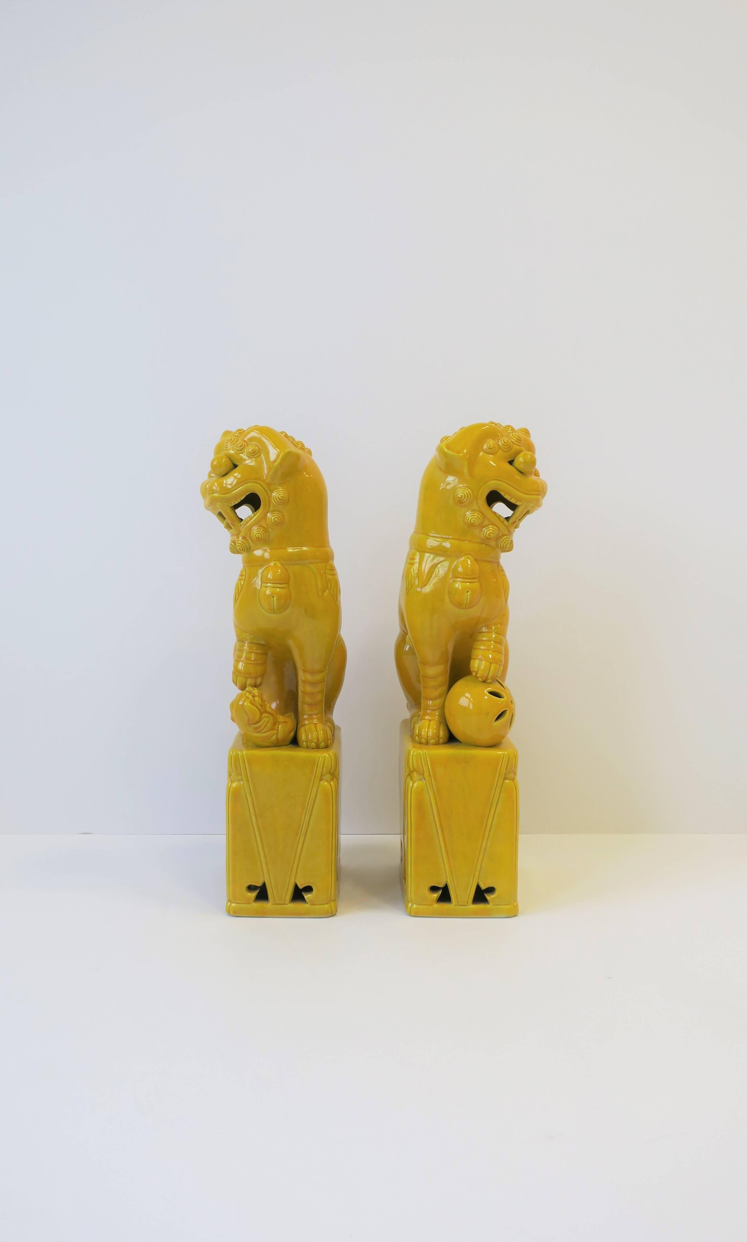 20th Century Pair of Tall Midcentury Yellow Foo Dogs or Lion Sculptures 
