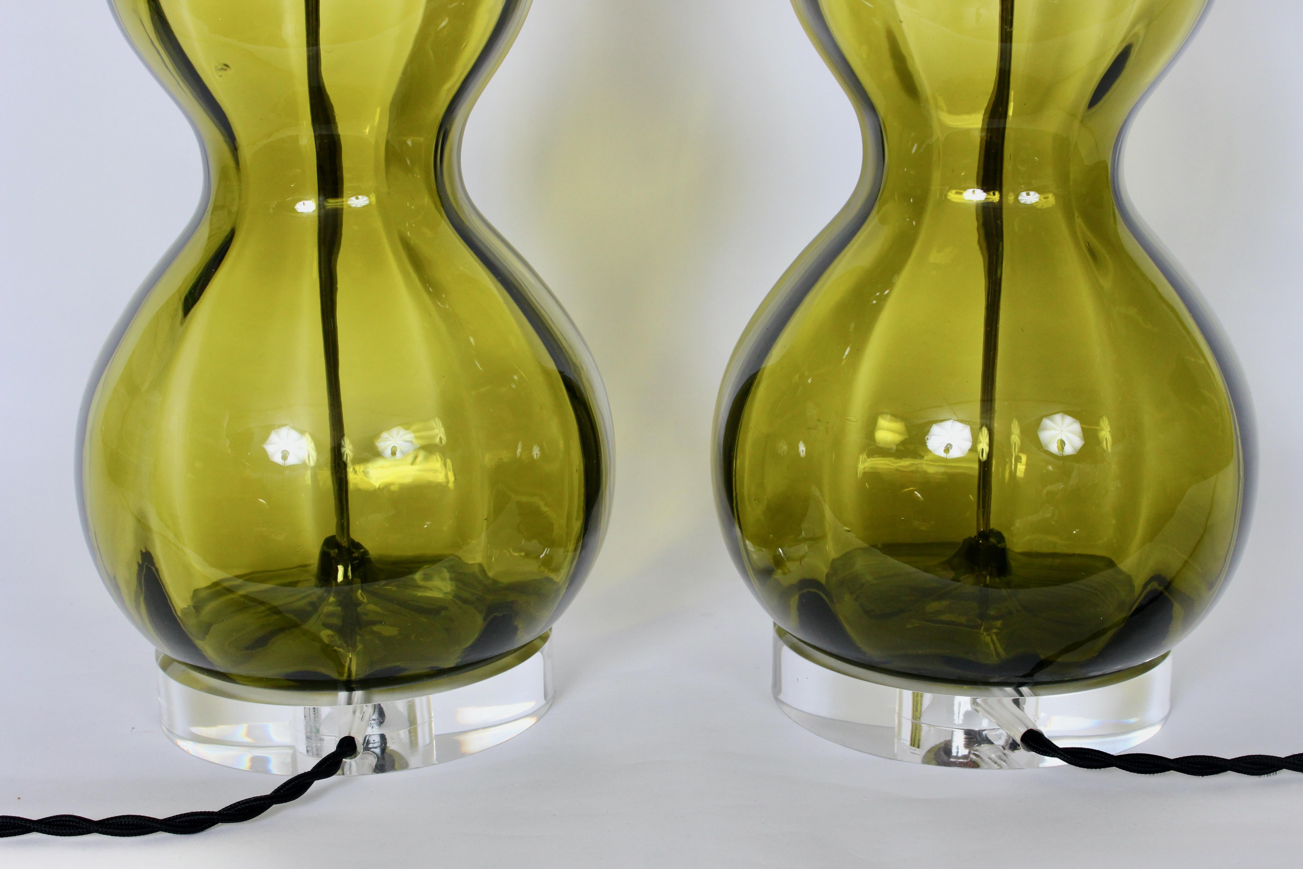 Tall Pair of Stacked Triple Gourd Olive Green Art Glass Table Lamps, 1950s For Sale 7