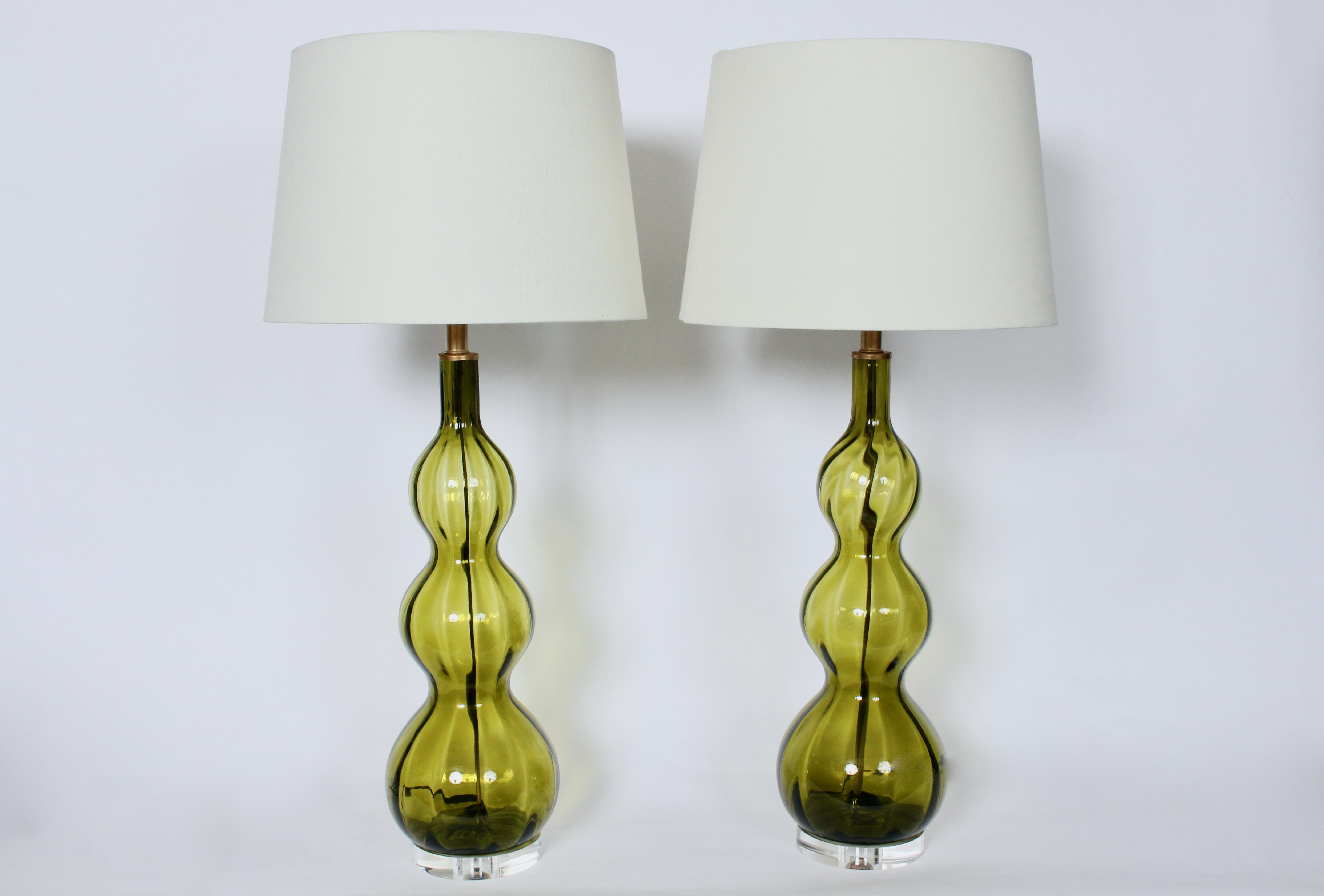 Tall Pair of Stacked Triple Gourd Olive Green Art Glass Table Lamps, 1950s For Sale 9