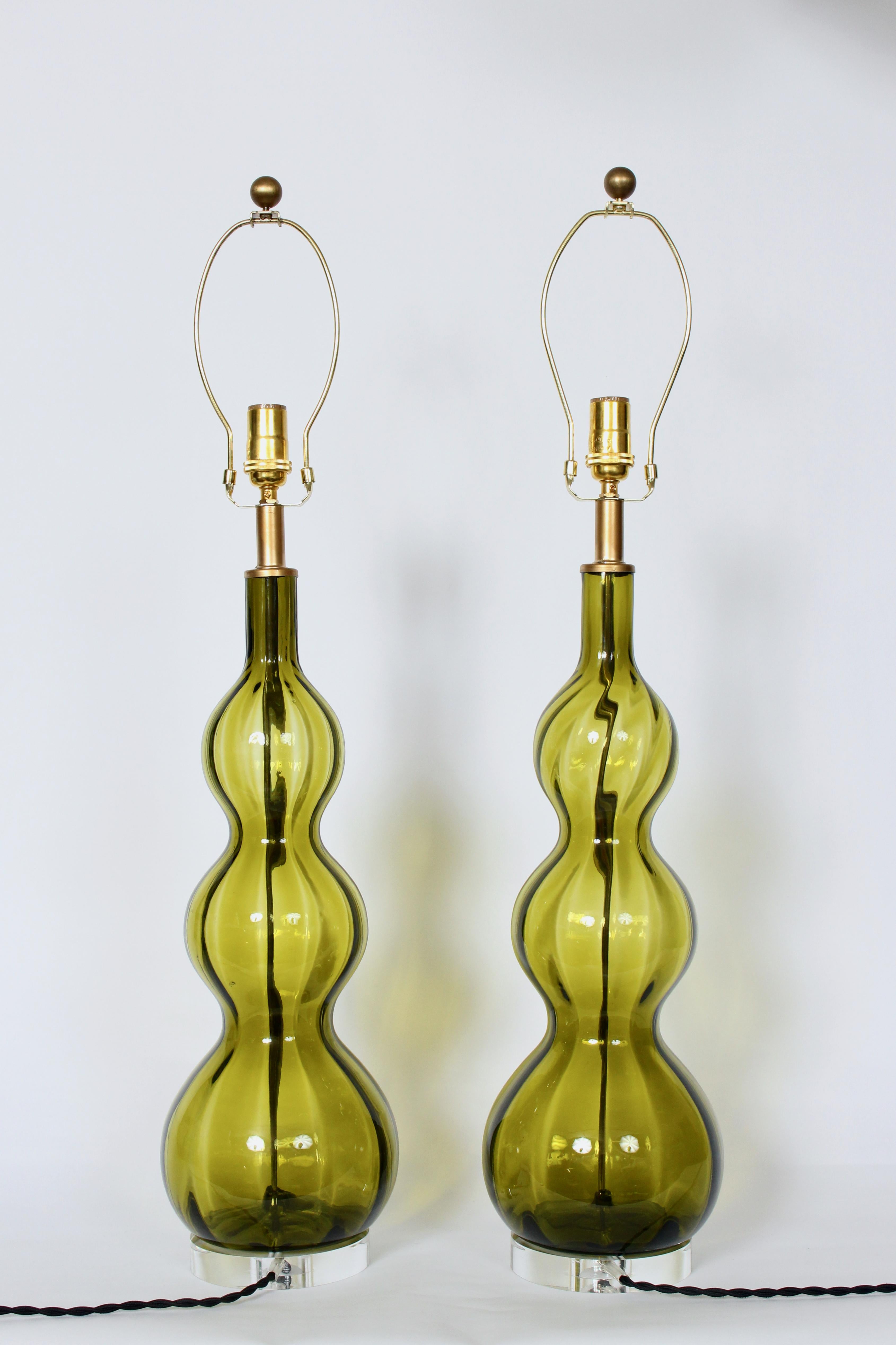 Mid-Century Modern Tall Pair of Stacked Triple Gourd Olive Green Art Glass Table Lamps, 1950s For Sale