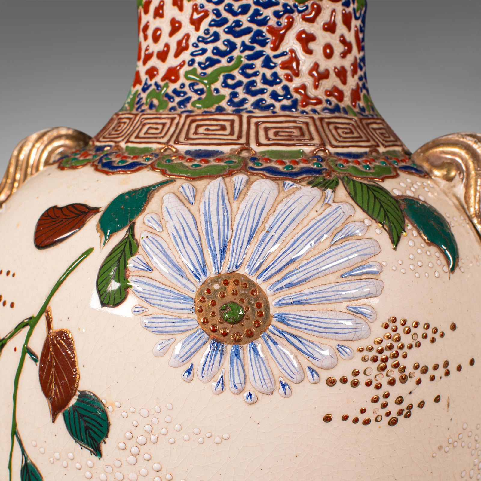 Grande paire de vases vintage Satsuma, japonais, céramique, fleur, Art déco oriental en vente 4