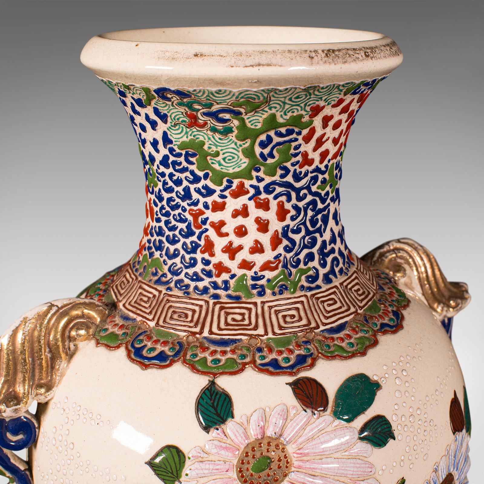 Grande paire de vases vintage Satsuma, japonais, céramique, fleur, Art déco oriental en vente 3