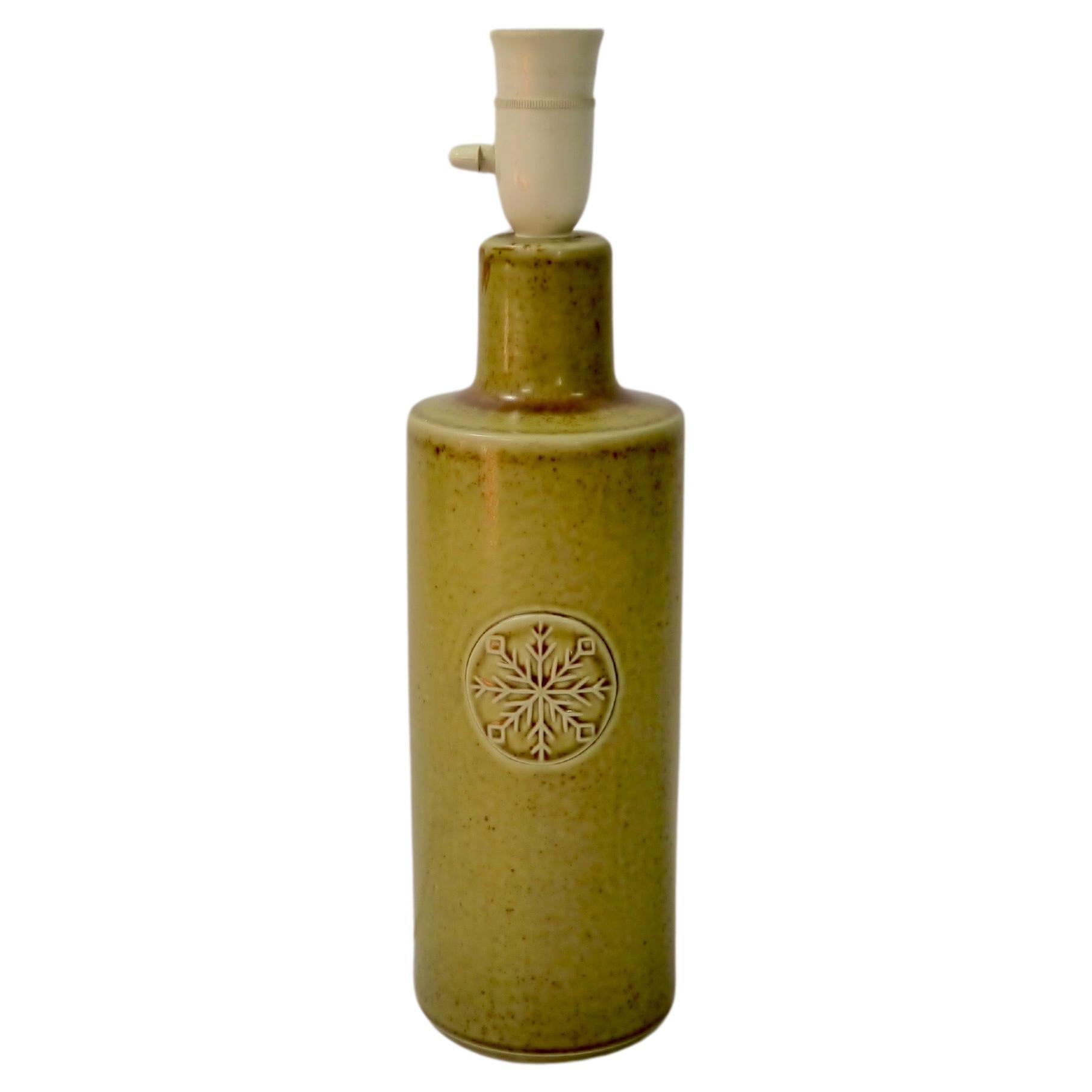 Lampada da tavolo alta in ceramica verde pastello di Desiree, Danimarca, anni '60 in vendita