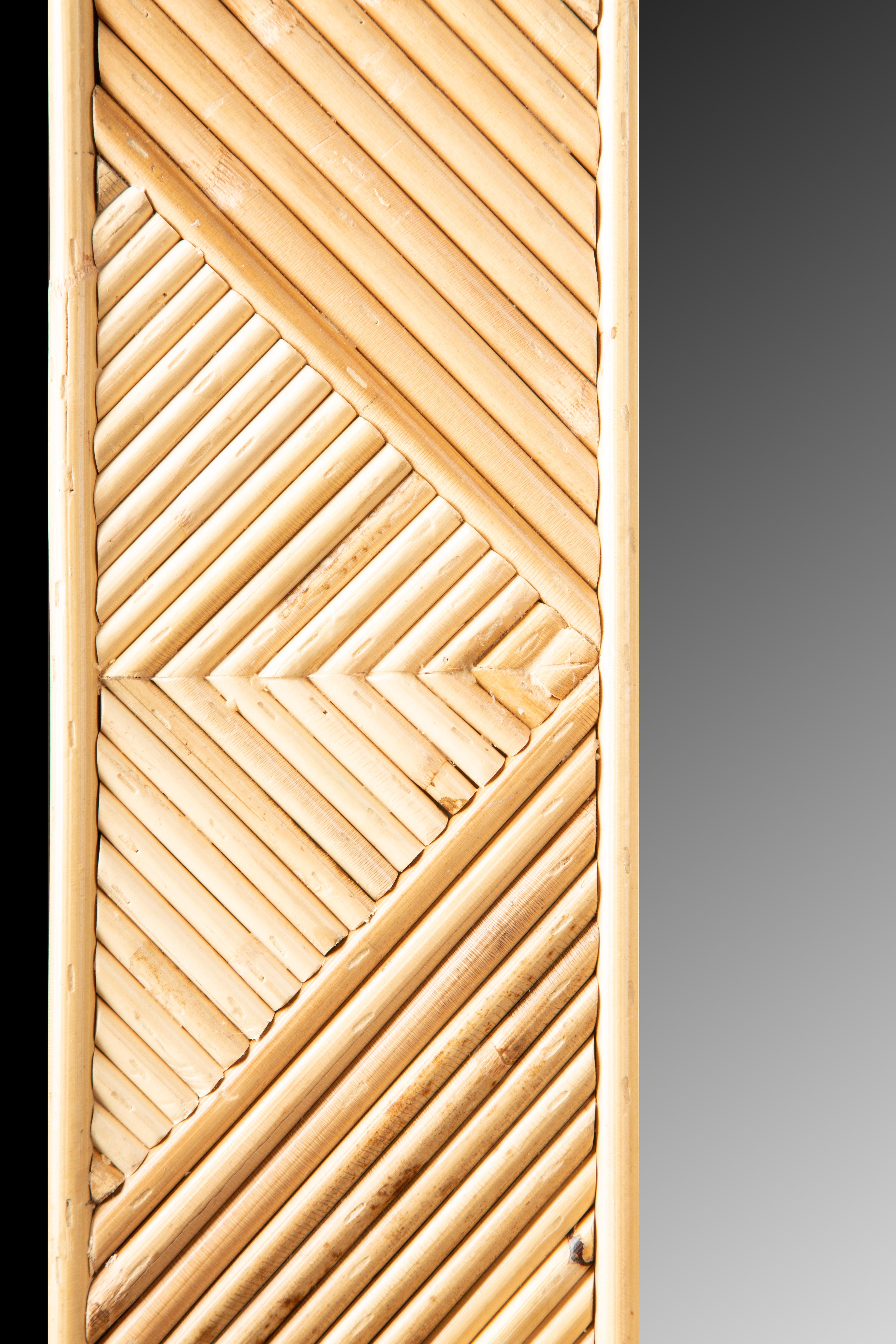 Marocchino Specchio da parete geometrico alto in rattan Pencil Reed 58.5 