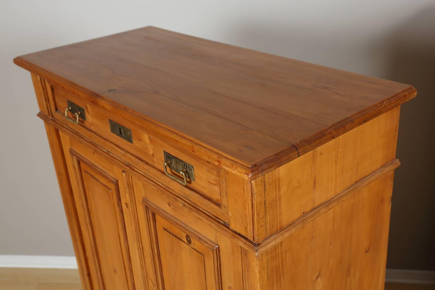 Tall Pine Cabinet, circa 1880 For Sale 2