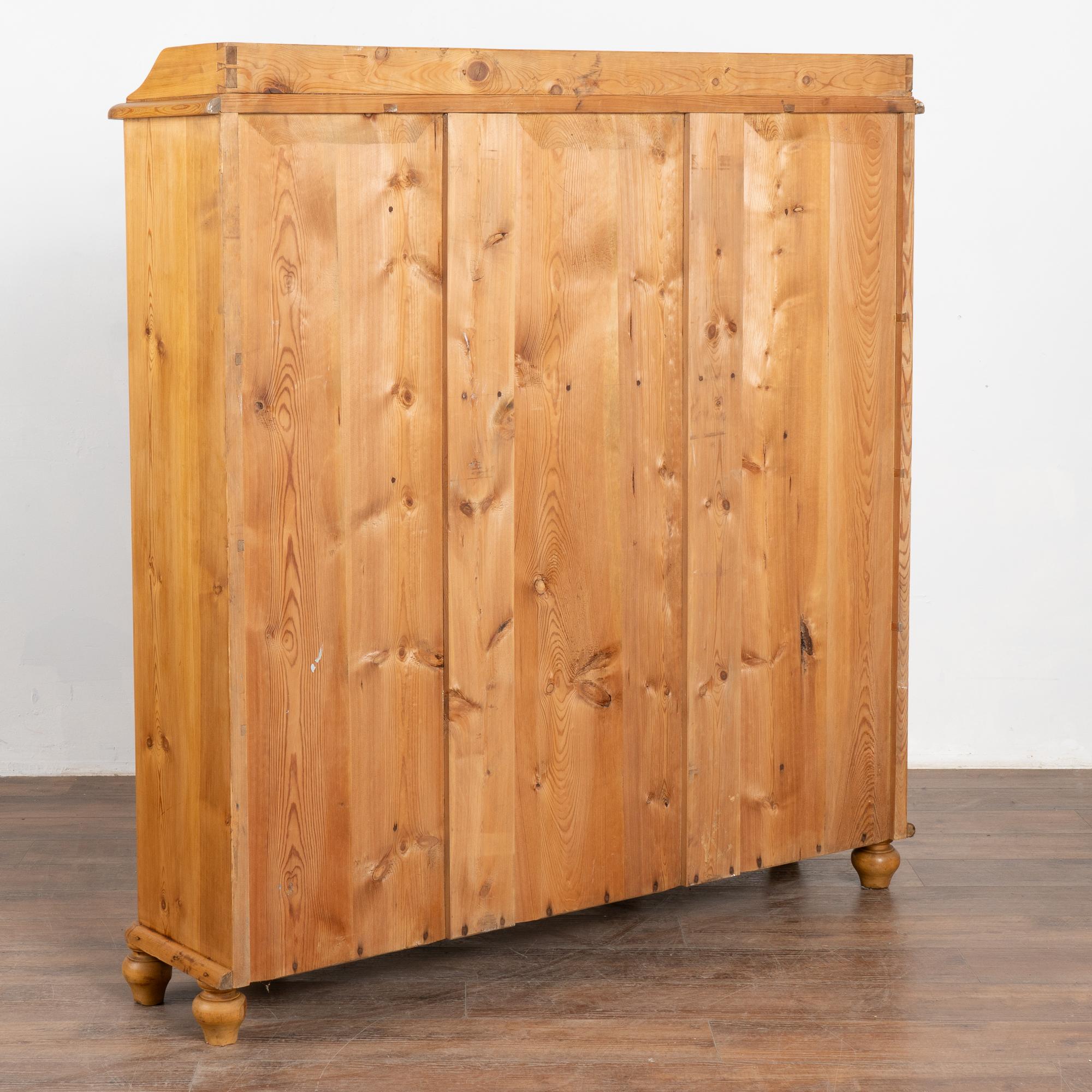 Credenza alta in pino, Svezia, 1880 circa in vendita 6