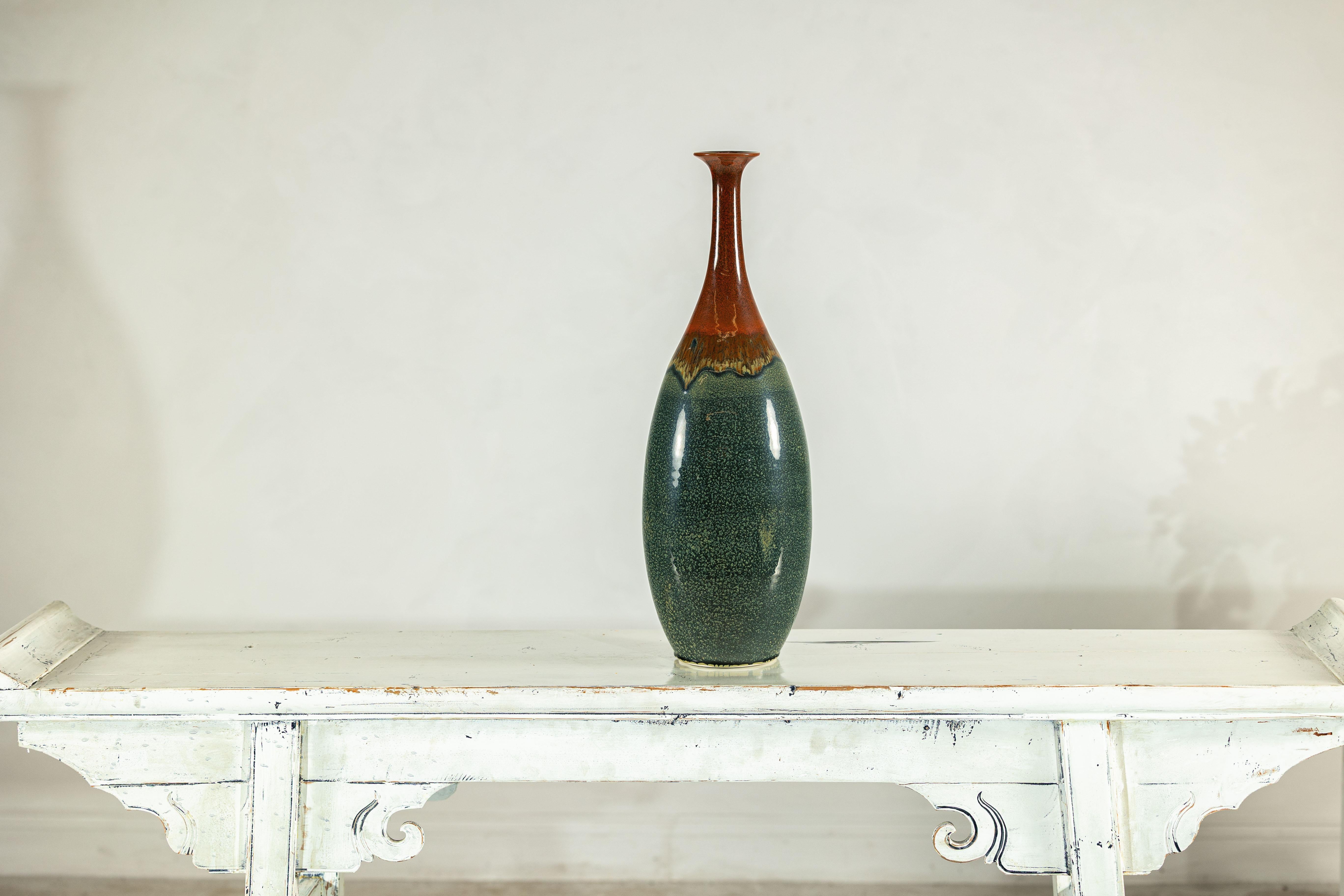 Tall Pottery Vase with Fluted Neck and Drip Glaze in Brown and Green im Angebot 4