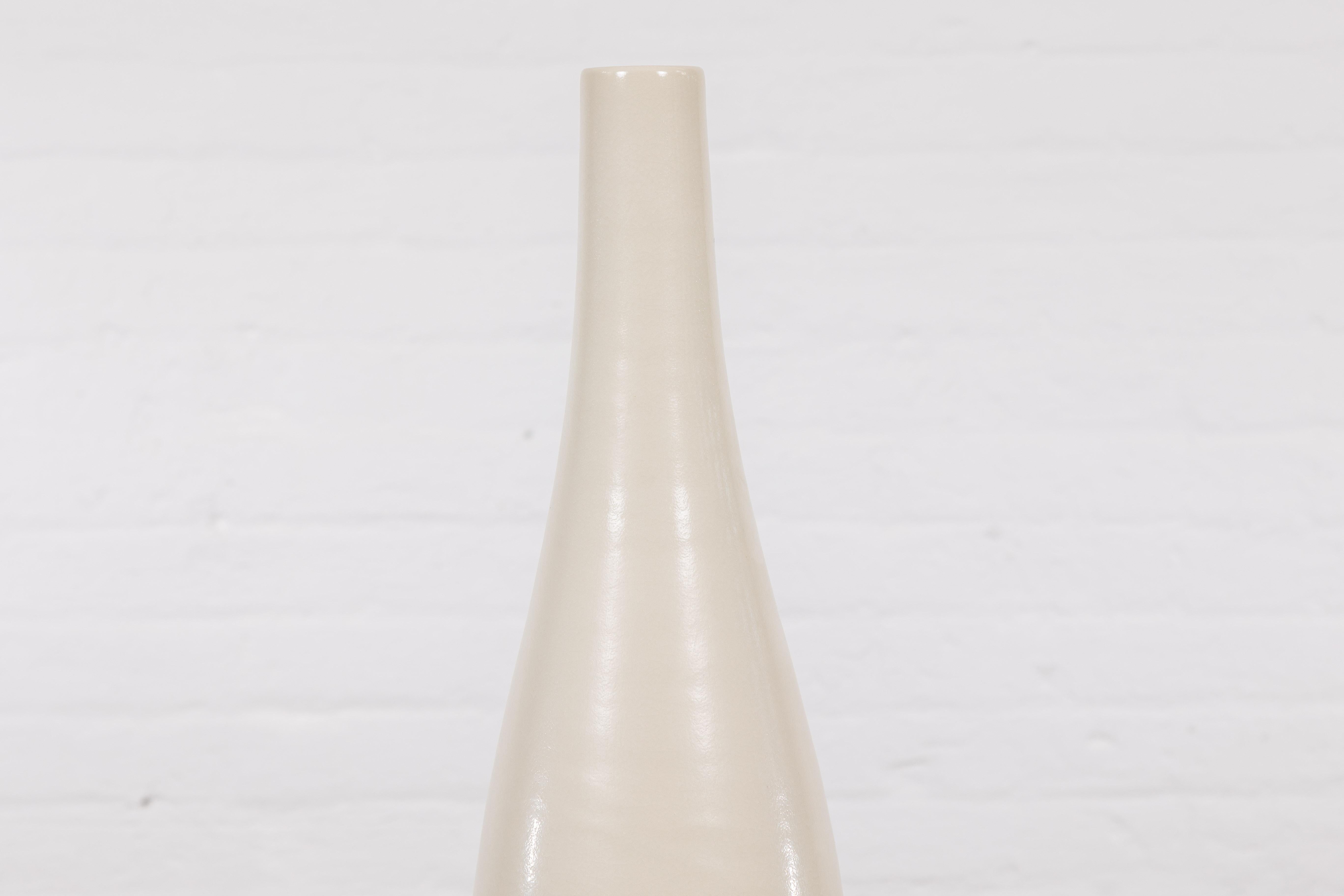 Tall Prem Collection Handmade Artisan Cream Glaze Vase with Slender Lines In Excellent Condition For Sale In Yonkers, NY
