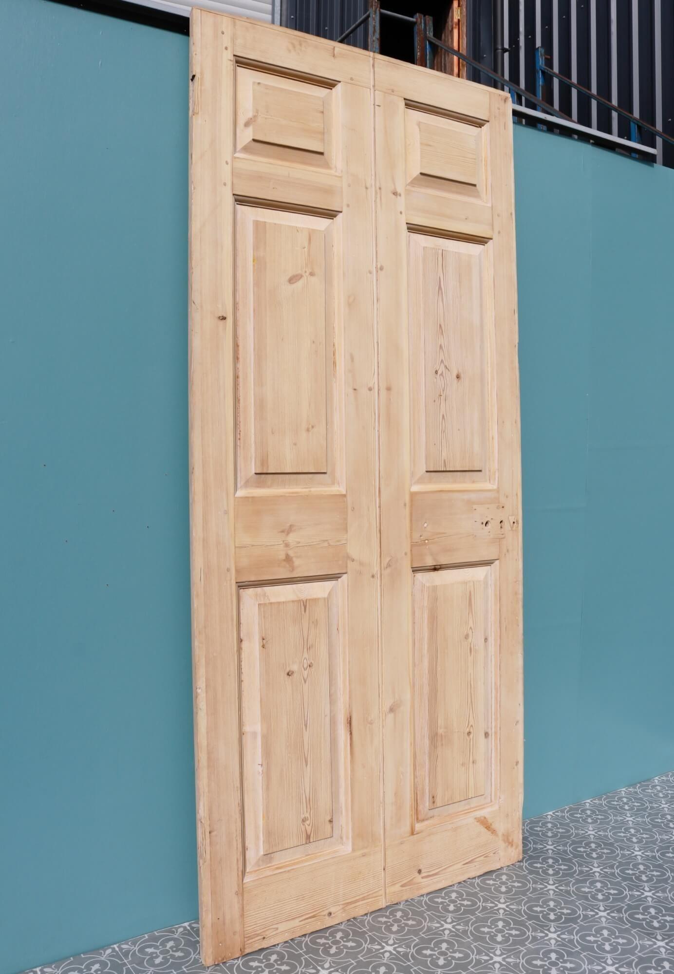 19th Century Tall Reclaimed Georgian Internal Pine Door For Sale