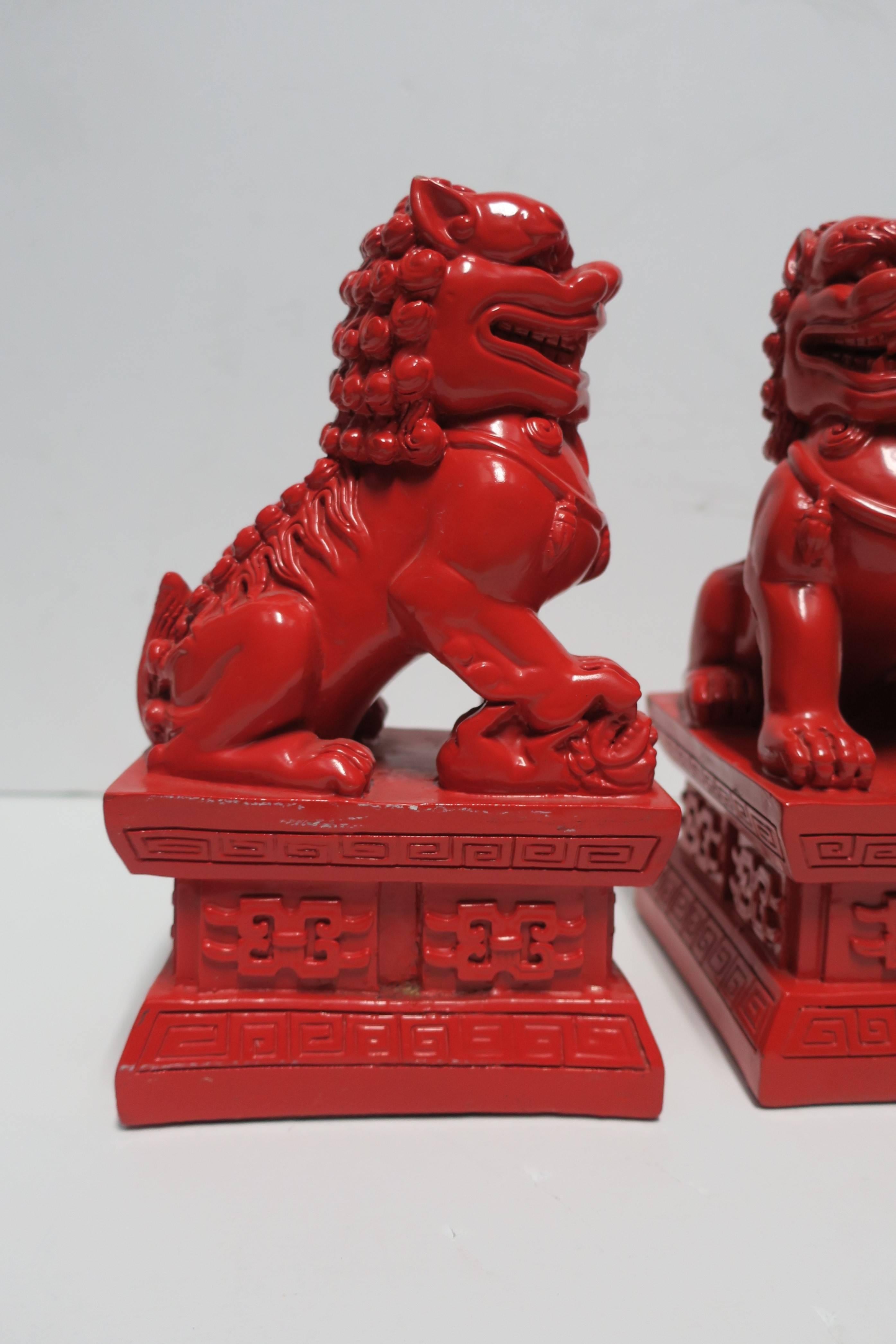 Pair of Red Foo Dogs or Lions Bookends or Decorative Objects 7