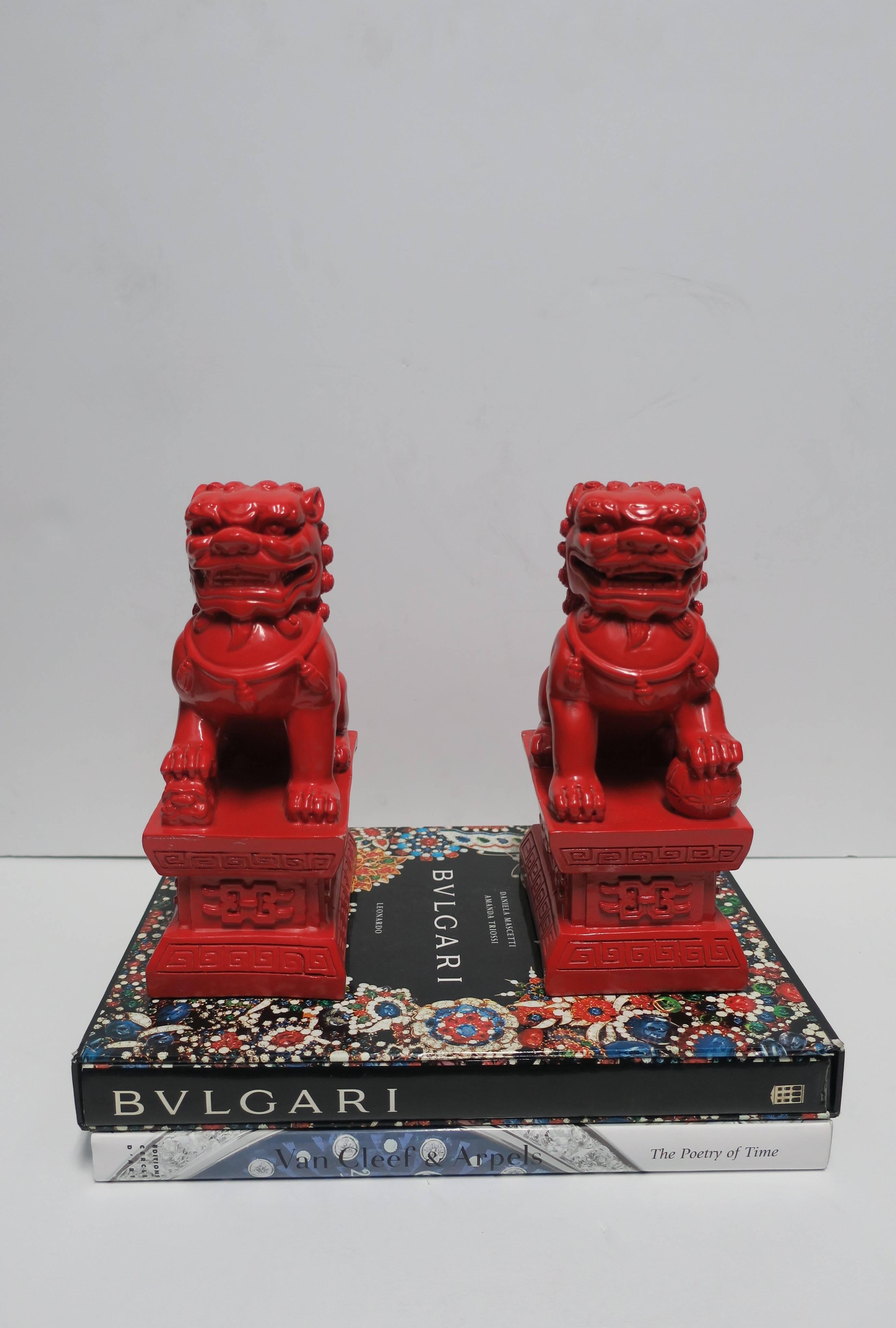 Lacquered Pair of Red Foo Dogs or Lions Bookends or Decorative Objects