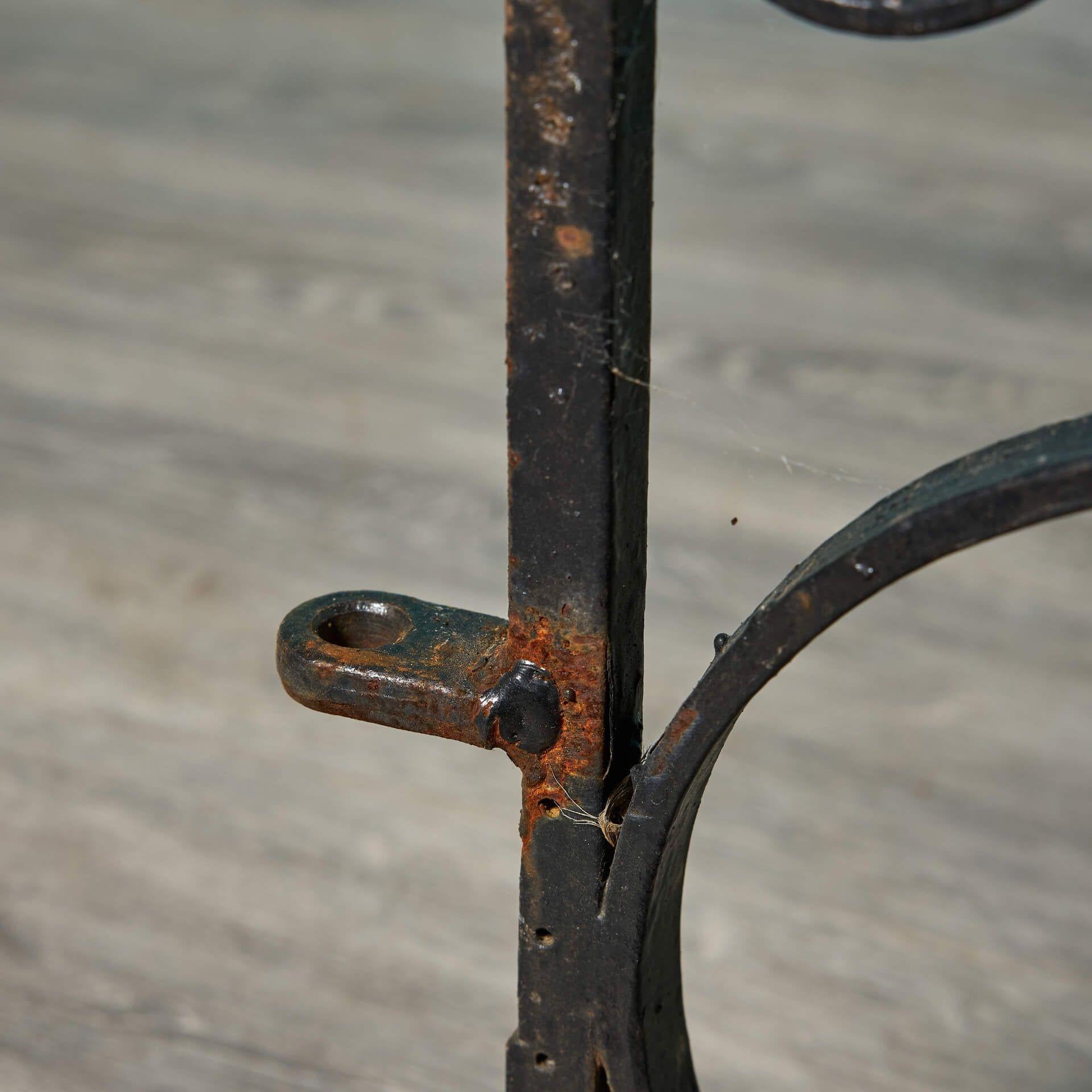 Tall Regency Style Wrought Iron Side Gate In Fair Condition For Sale In Wormelow, Herefordshire