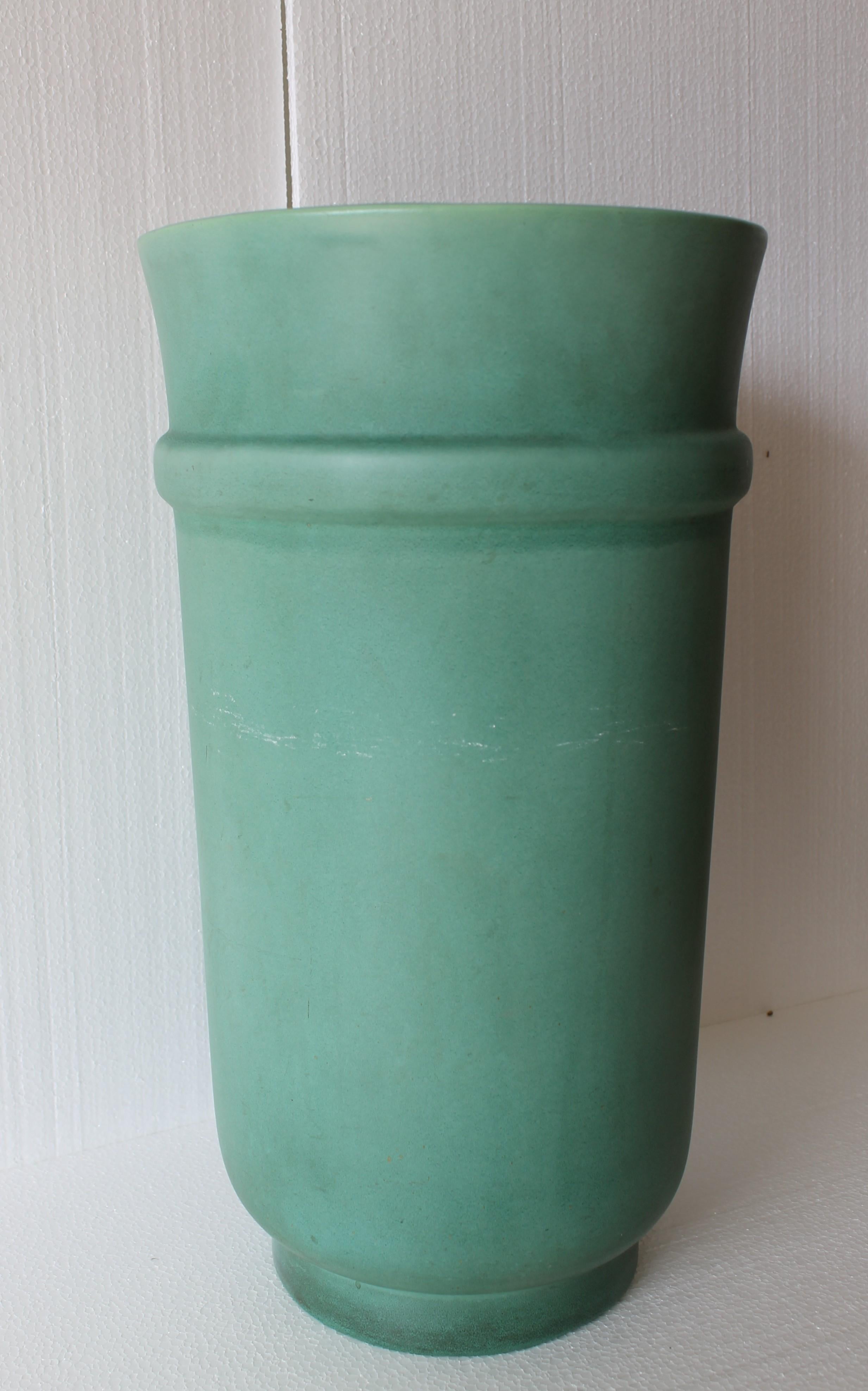 Mid-Century Modern Tall Richard Ginori Green Ceramic Vase by Giovanni Gariboldi, Italy, 1950s