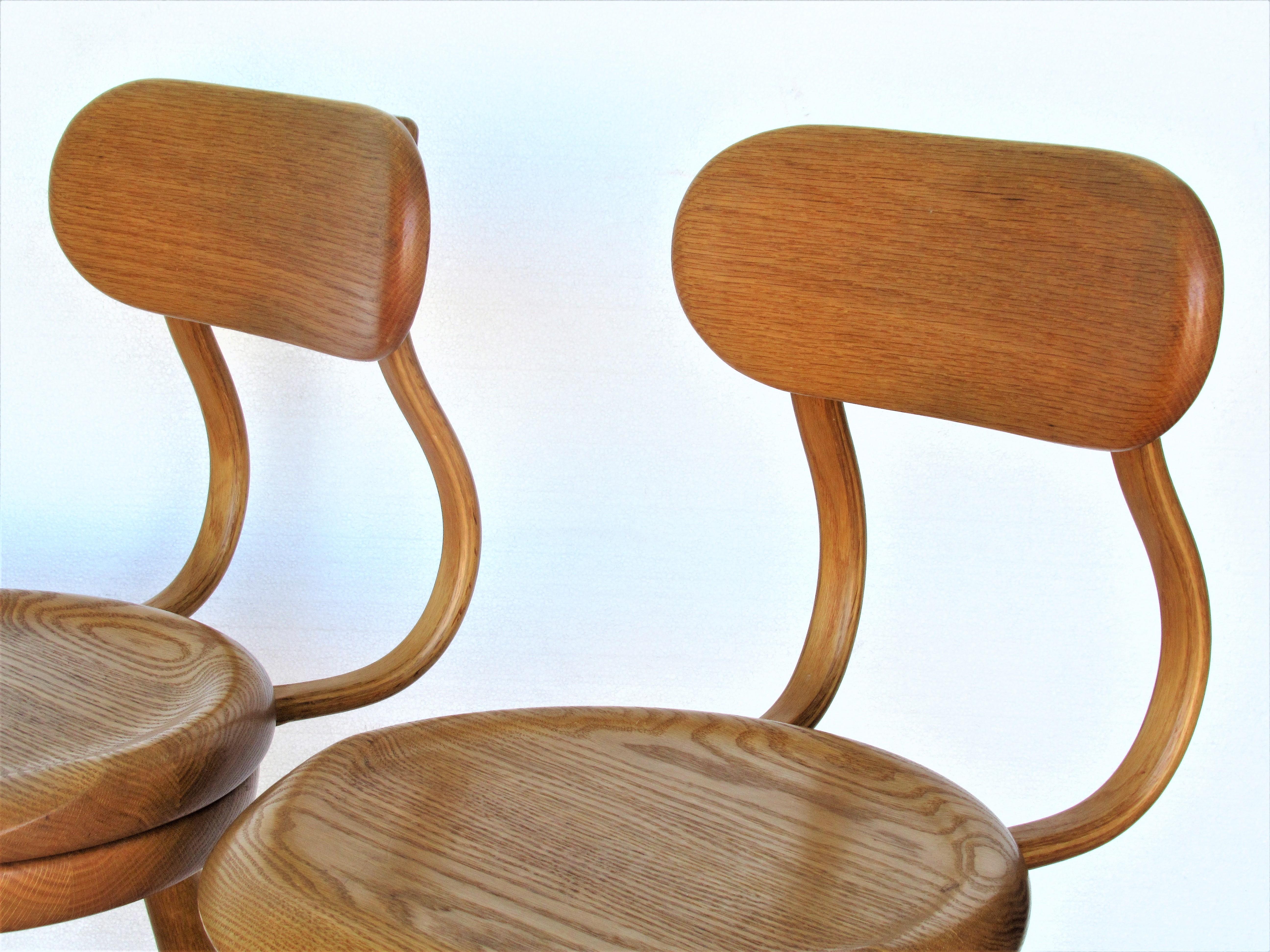 Tabourets à assise pivotante de Kai Pedersen Woodworking Studio, États-Unis, 1980 Bon état - En vente à Rochester, NY