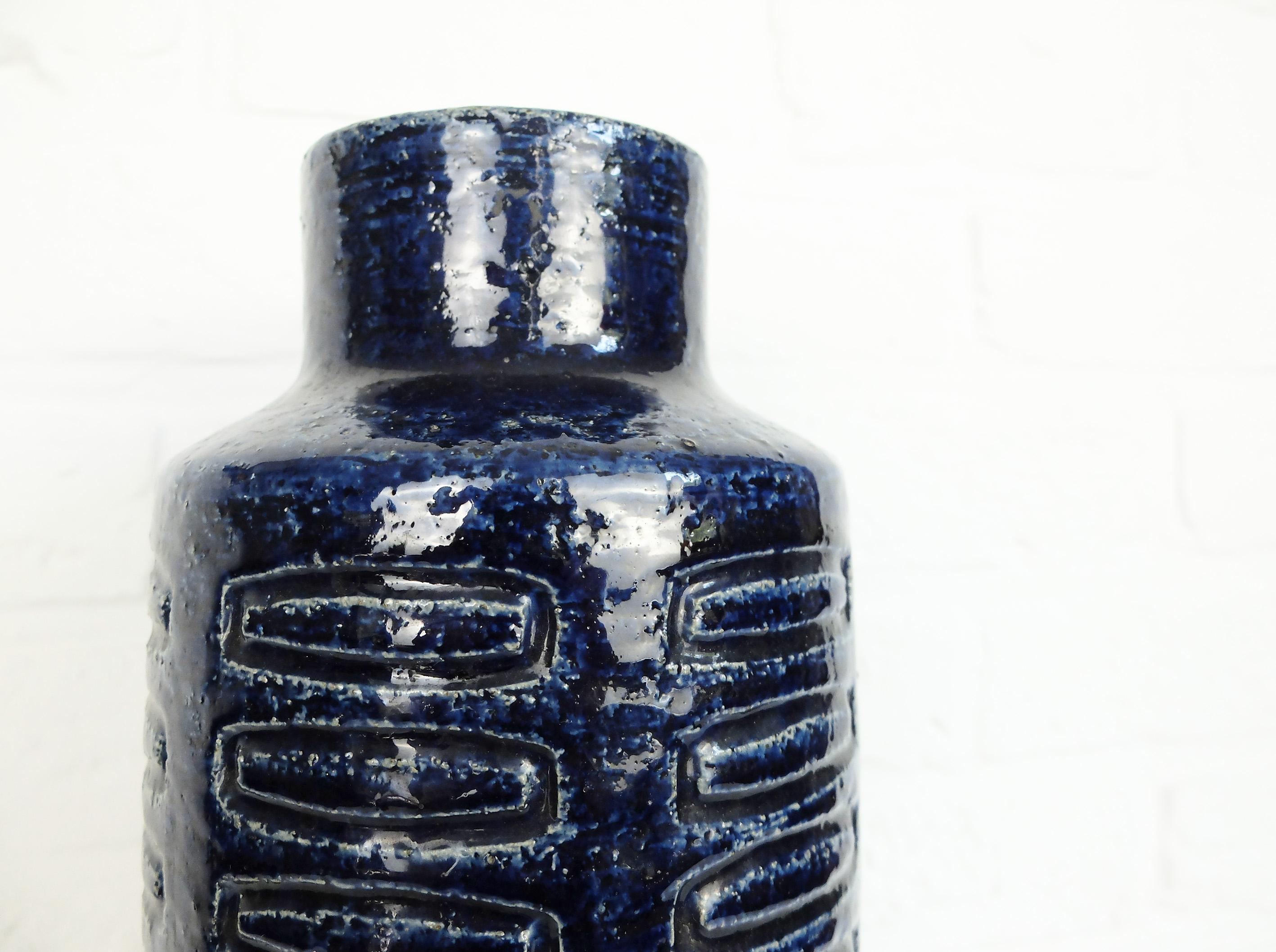 Tall Scandinavian Cobalt Blue Ceramic Vase C15 by Linnemann-Schmidt for Palshus In Excellent Condition For Sale In Vorst, BE