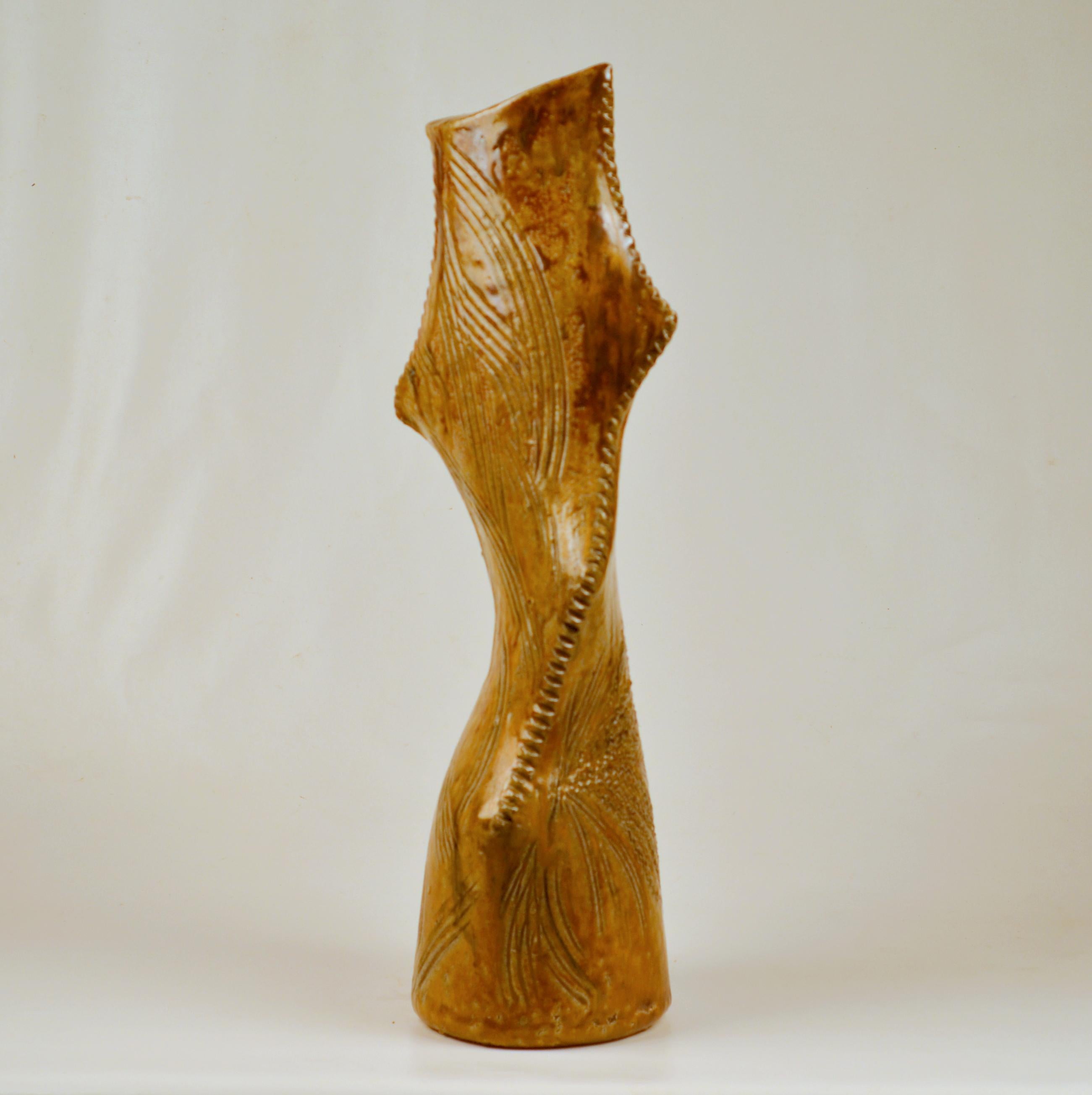 Tall Sculptural Studio Pottery Vase In Excellent Condition In London, GB