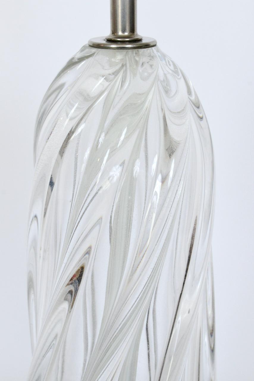 Substantial Seguso Clear Murano Glass Swirl Table Lamp on Square Chrome Base For Sale 1