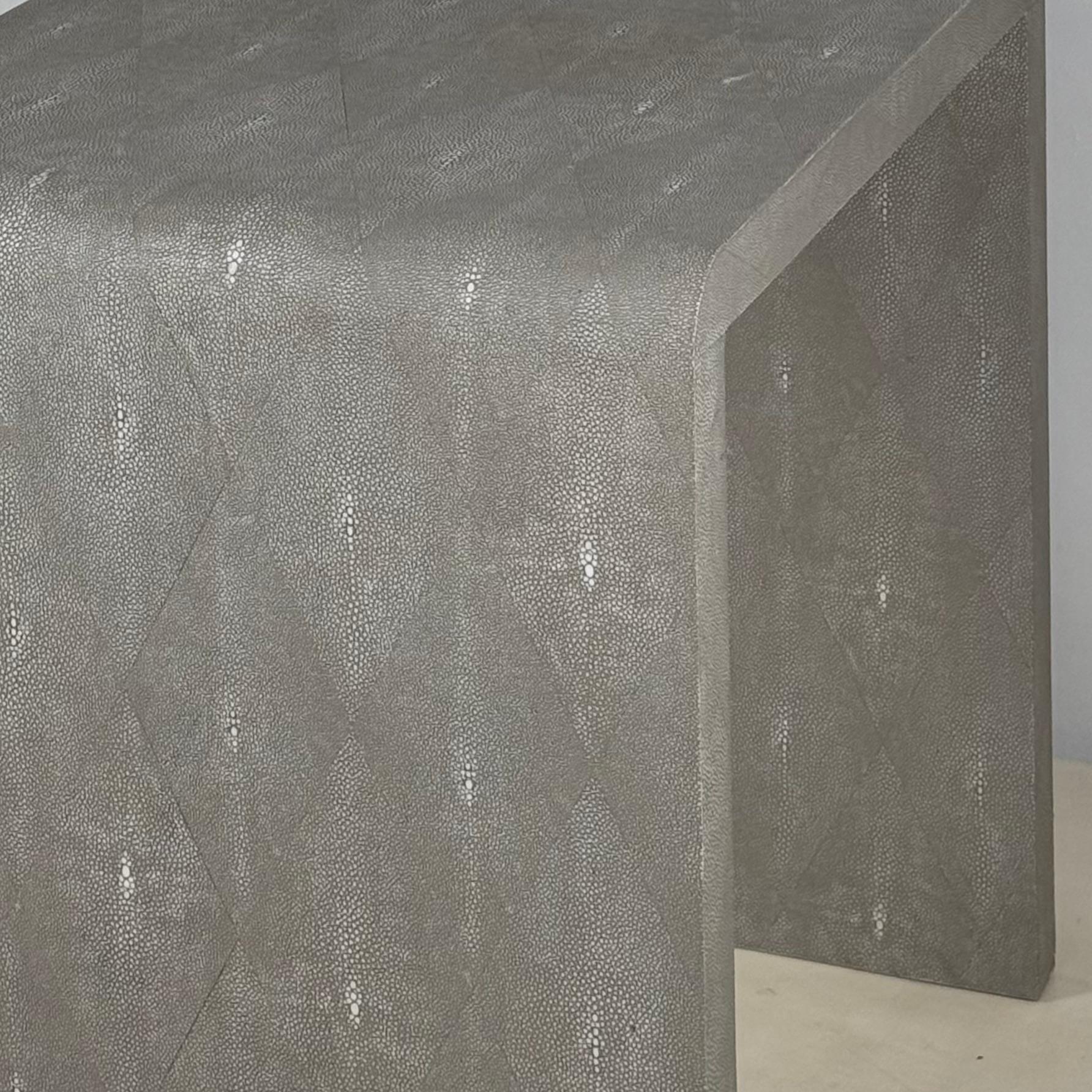 Tall Shagreen Art Deco Side Table in the Style of Jean-Michel Frank In Good Condition For Sale In Los Angeles, CA
