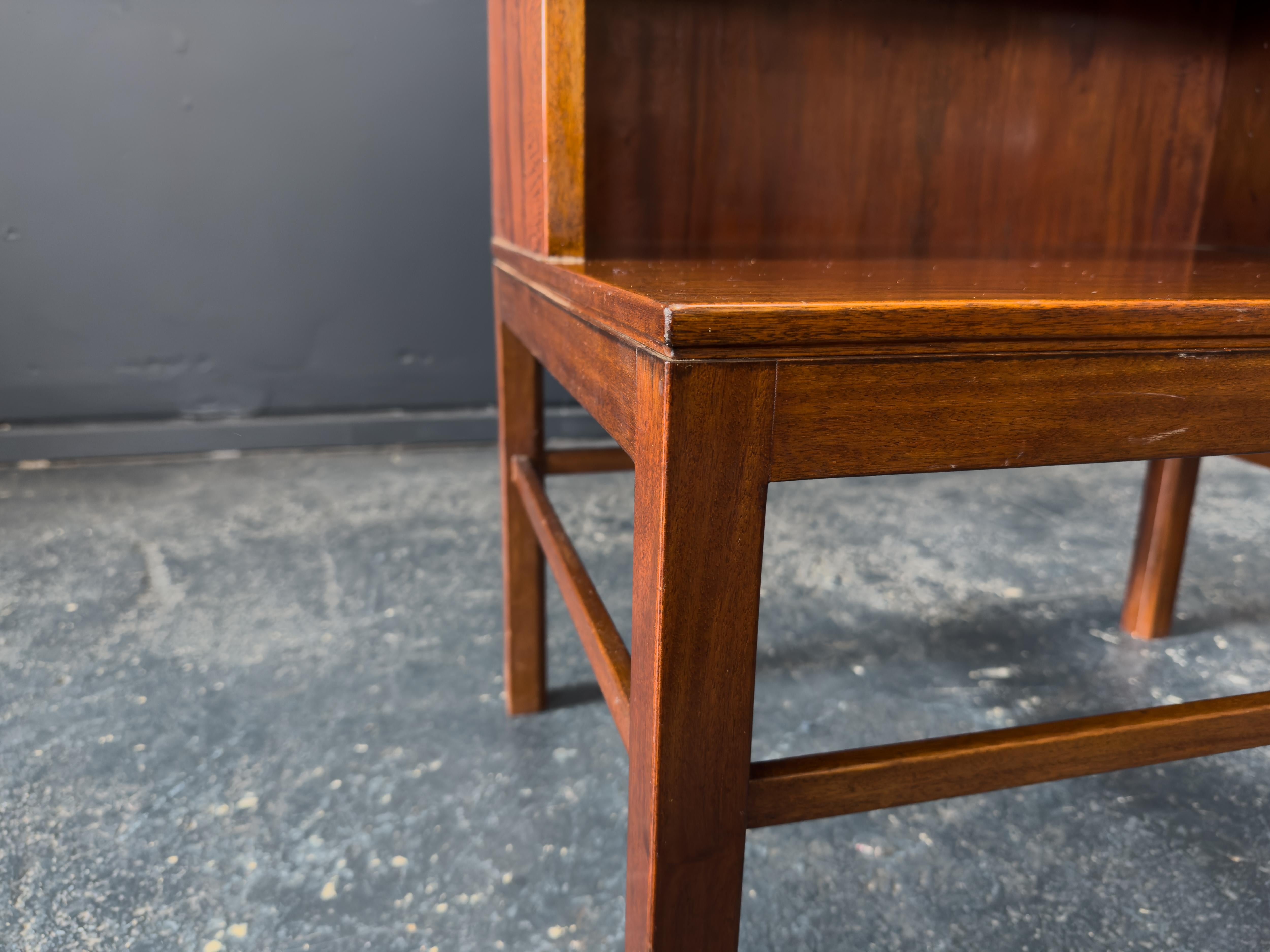 Legno Scaffalatura alta in vendita